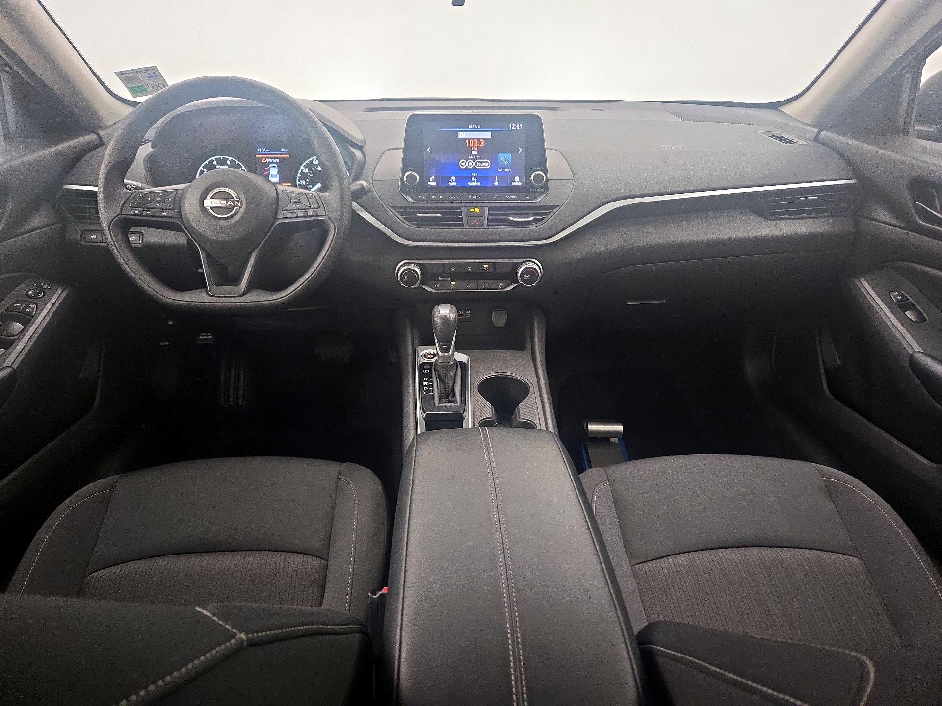 Thumbnail: 2025 Nissan Altima - 9