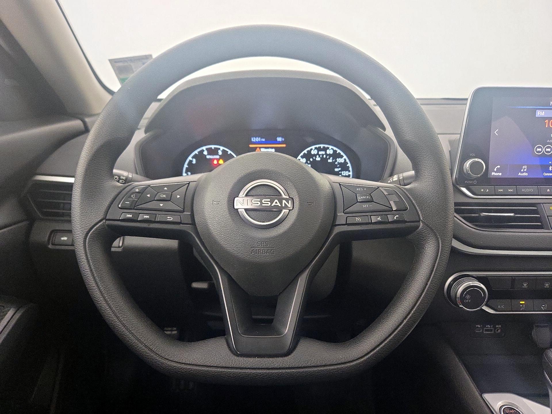 Thumbnail: 2025 Nissan Altima - 10
