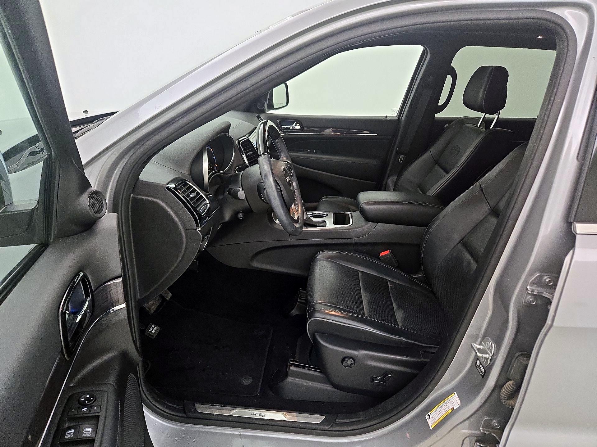 Thumbnail: 2021 Jeep Grand Cherokee - 11