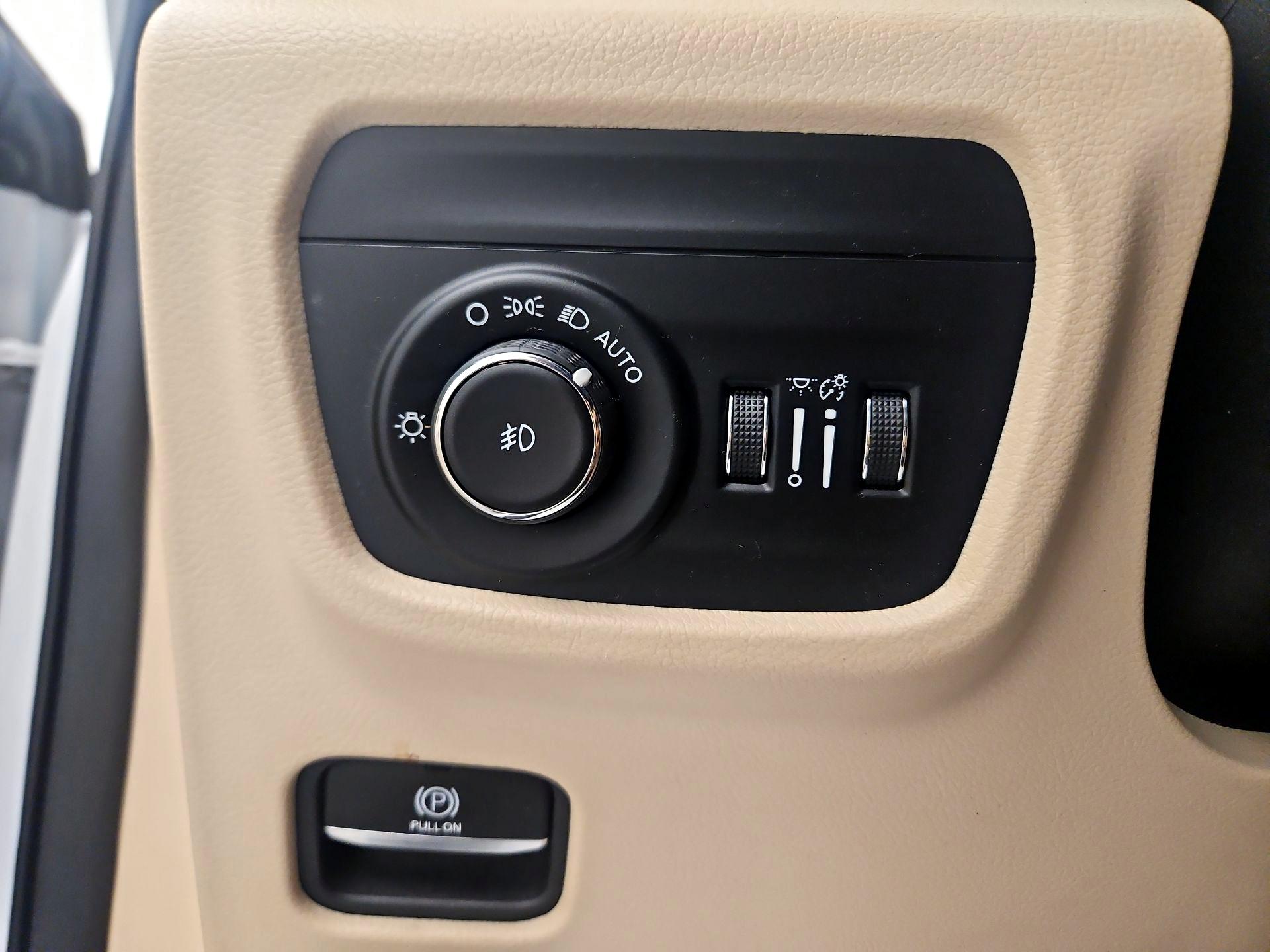 Thumbnail: 2021 Jeep Grand Cherokee L - 13