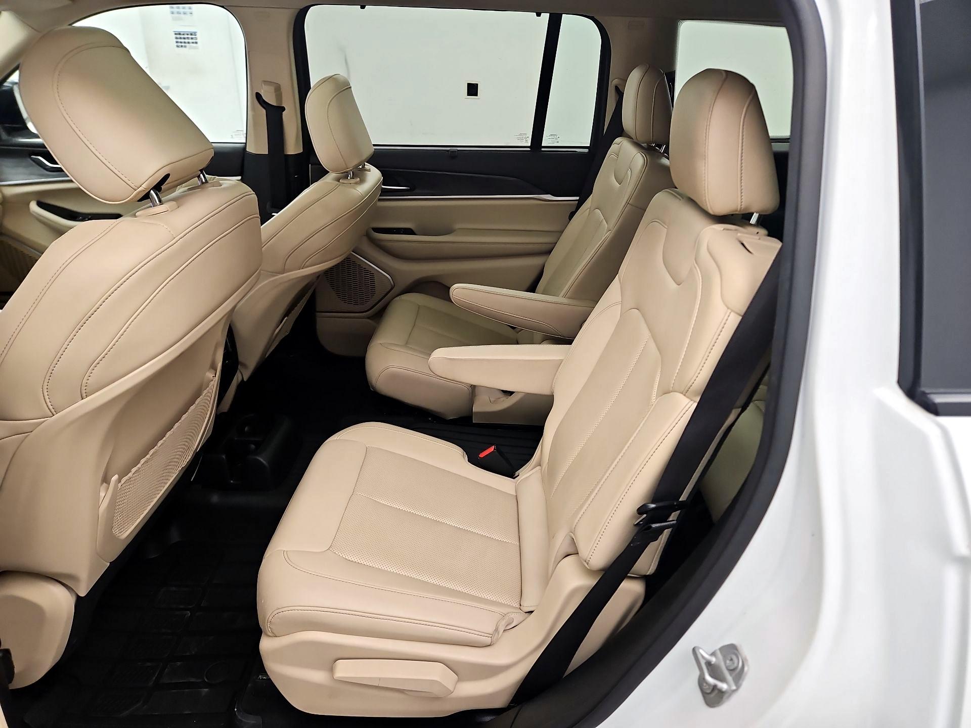 Thumbnail: 2021 Jeep Grand Cherokee L - 19