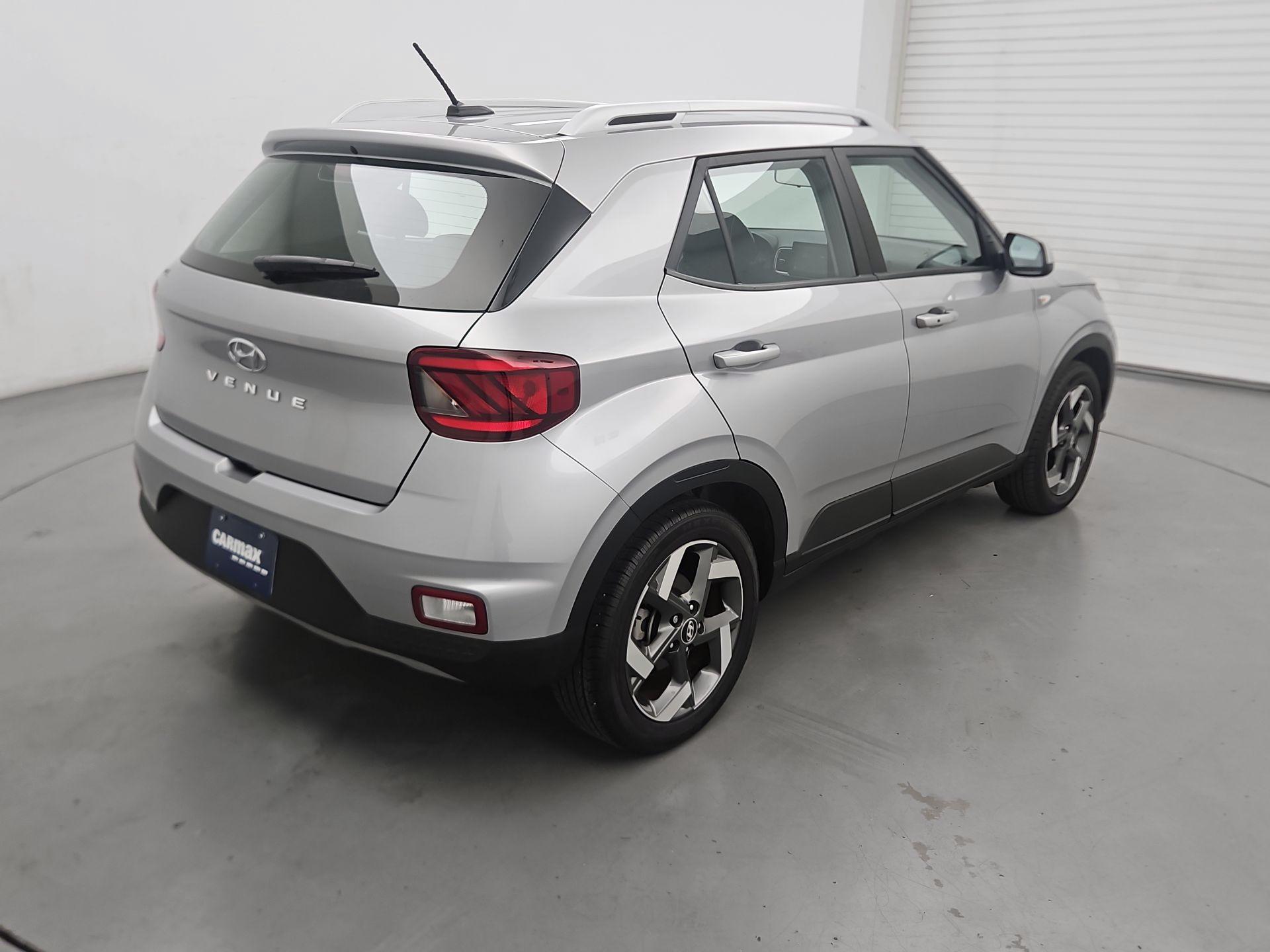 Thumbnail: 2025 Hyundai Venue - 5