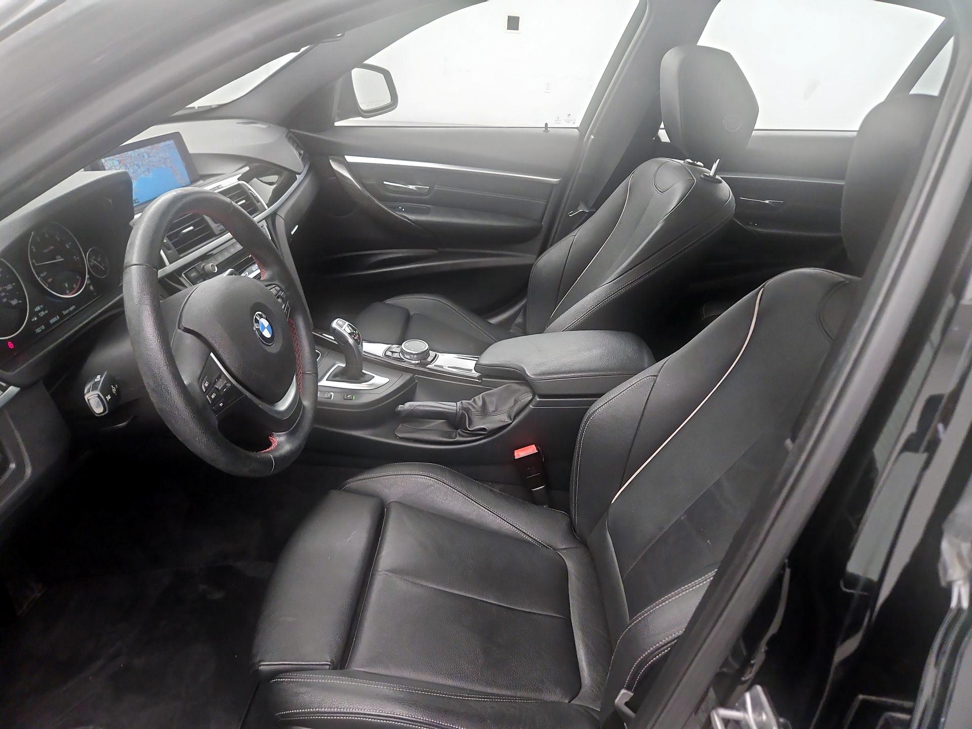 Thumbnail: 2016 BMW 3 Series - 9