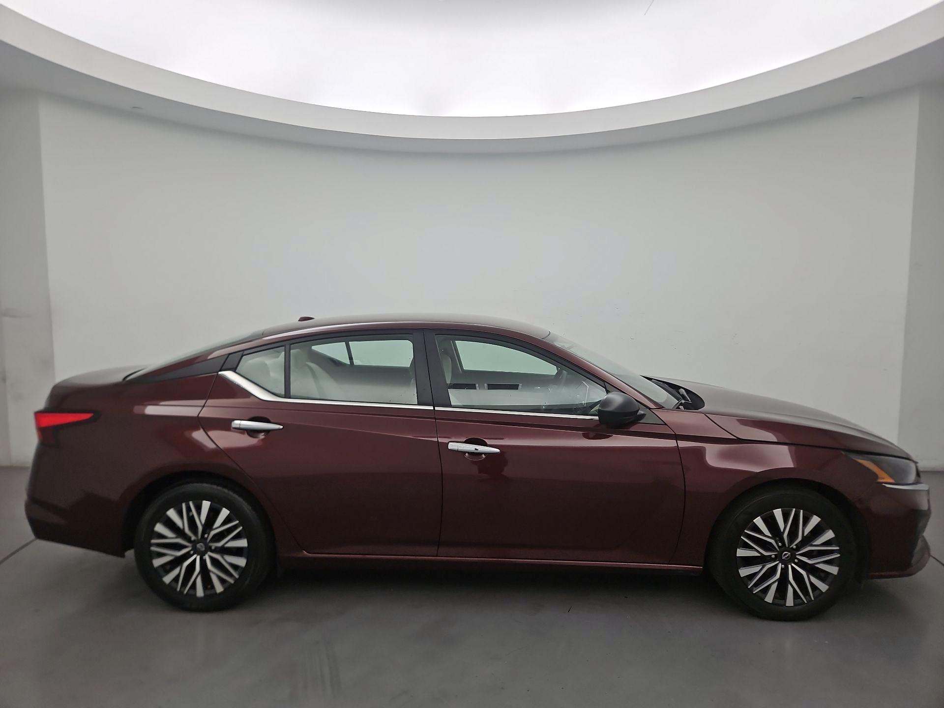 Thumbnail: 2025 Nissan Altima - 4