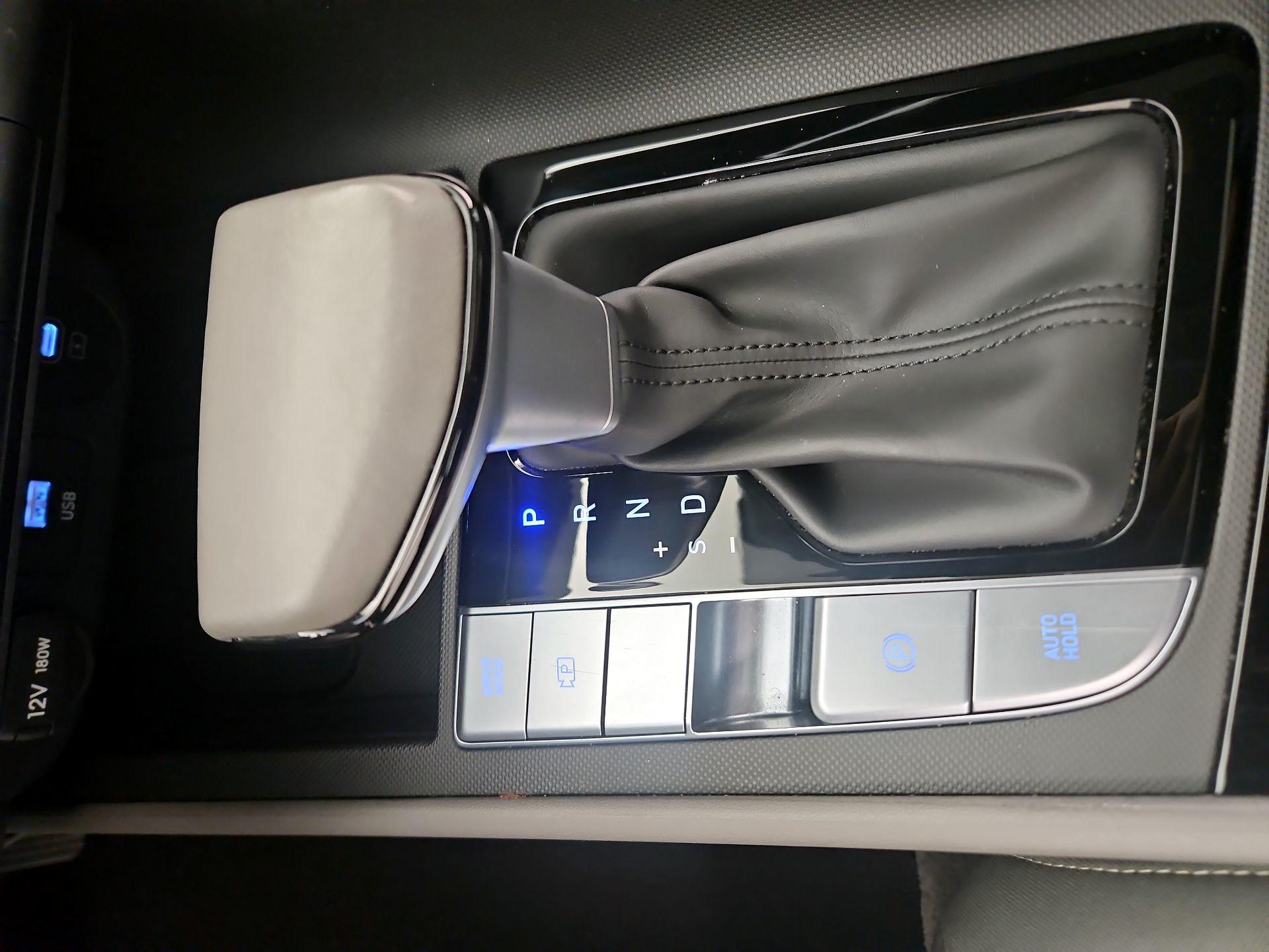 Thumbnail: 2025 Hyundai Elantra - 15
