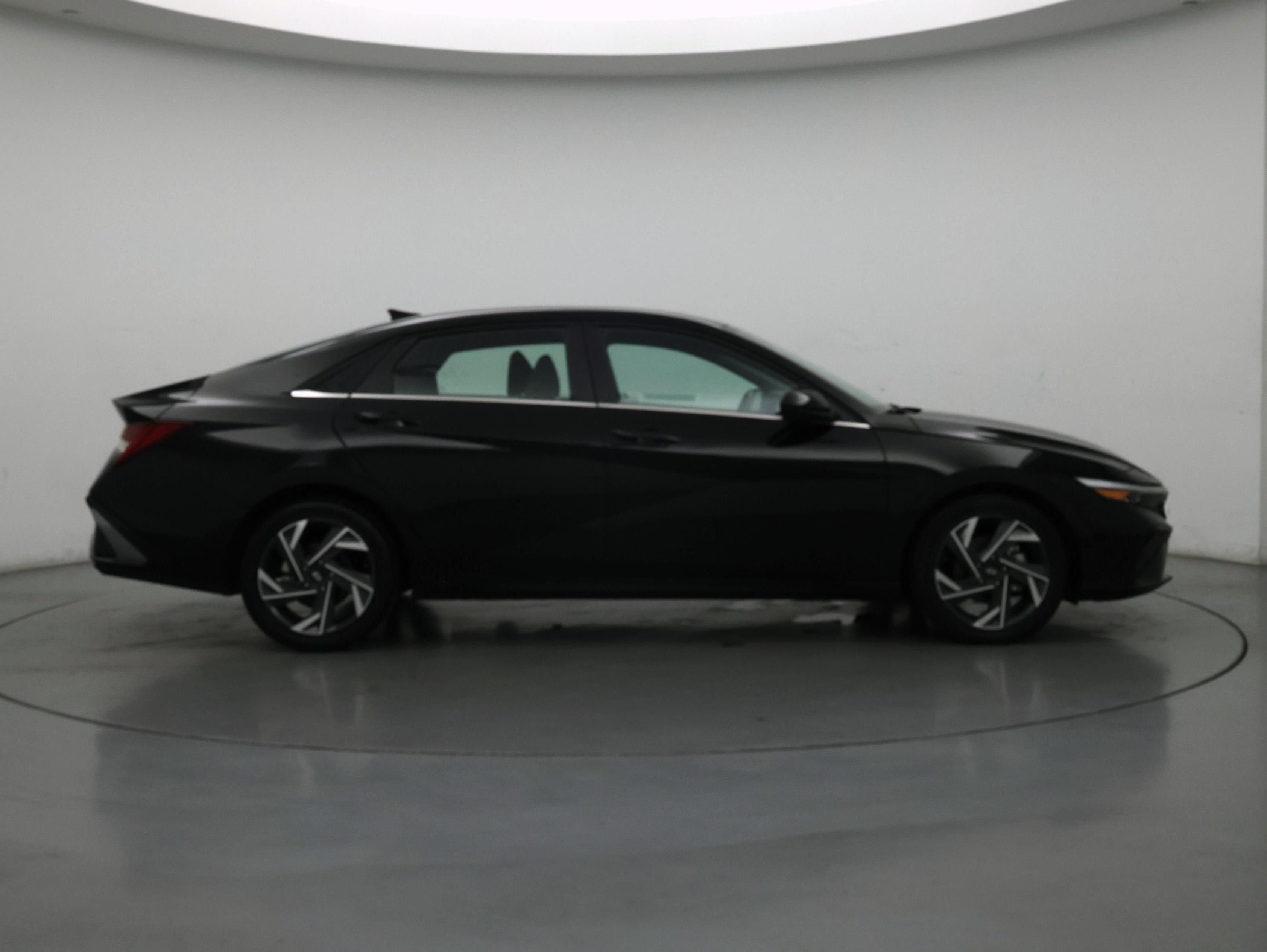 Thumbnail: 2025 Hyundai Elantra - 7