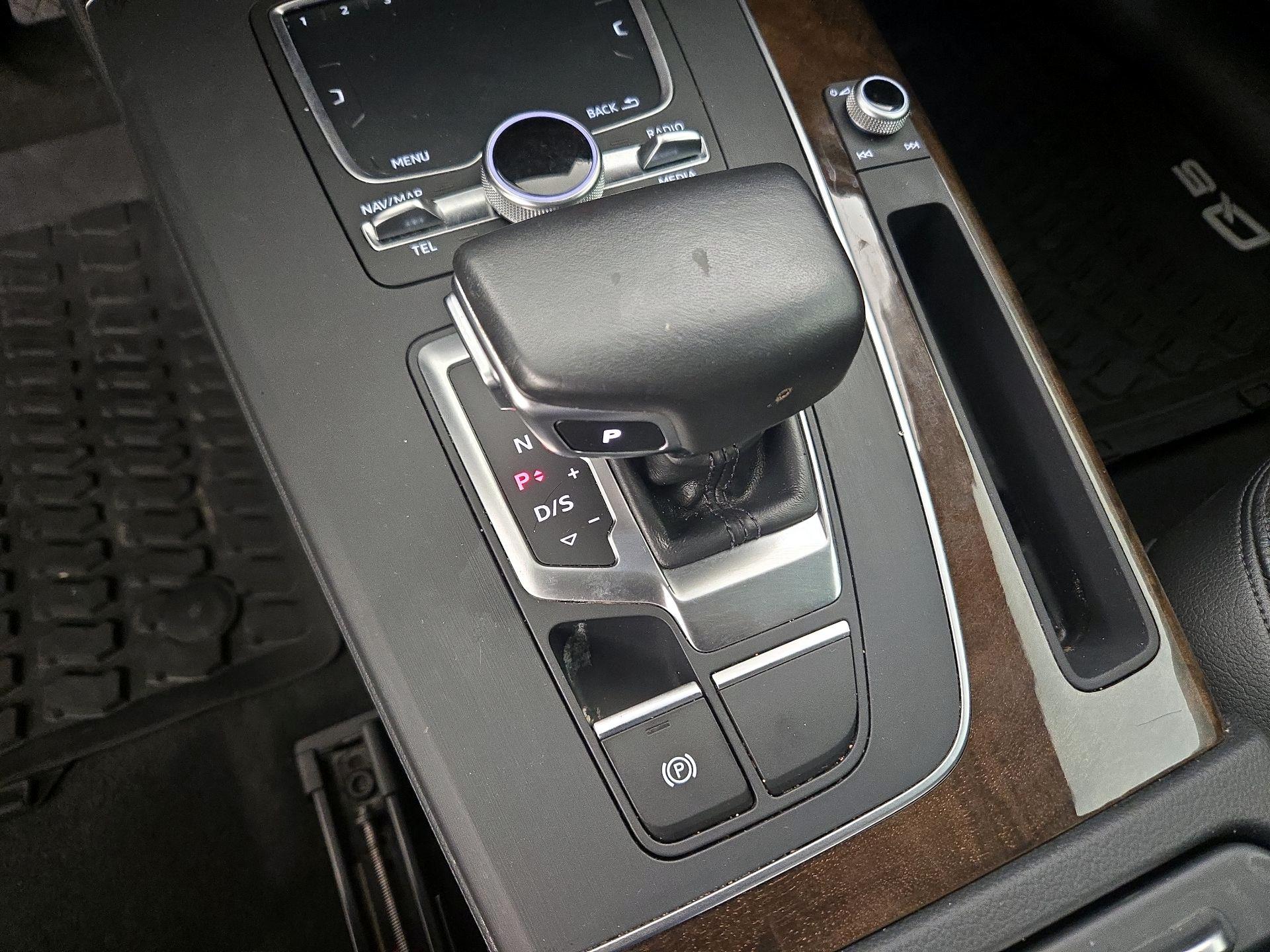 Thumbnail: 2018 Audi Q5 - 18
