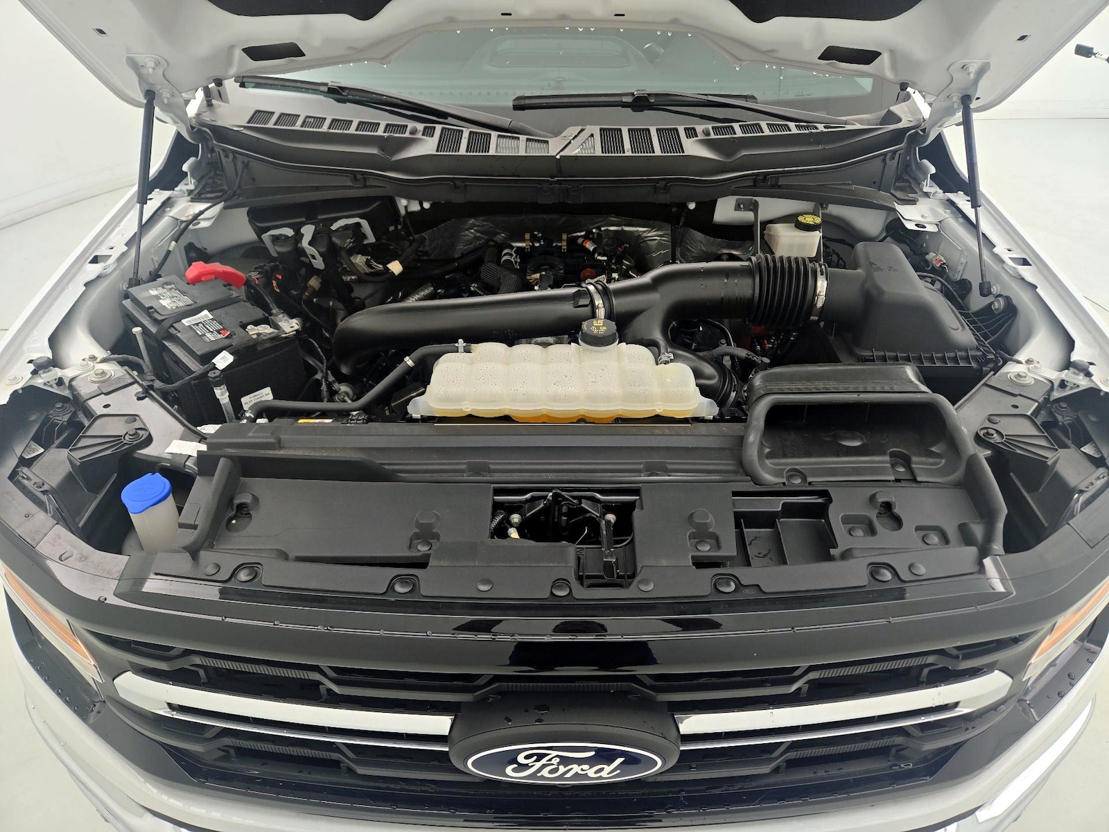 2024 Ford F-150 XLT - Photo 23