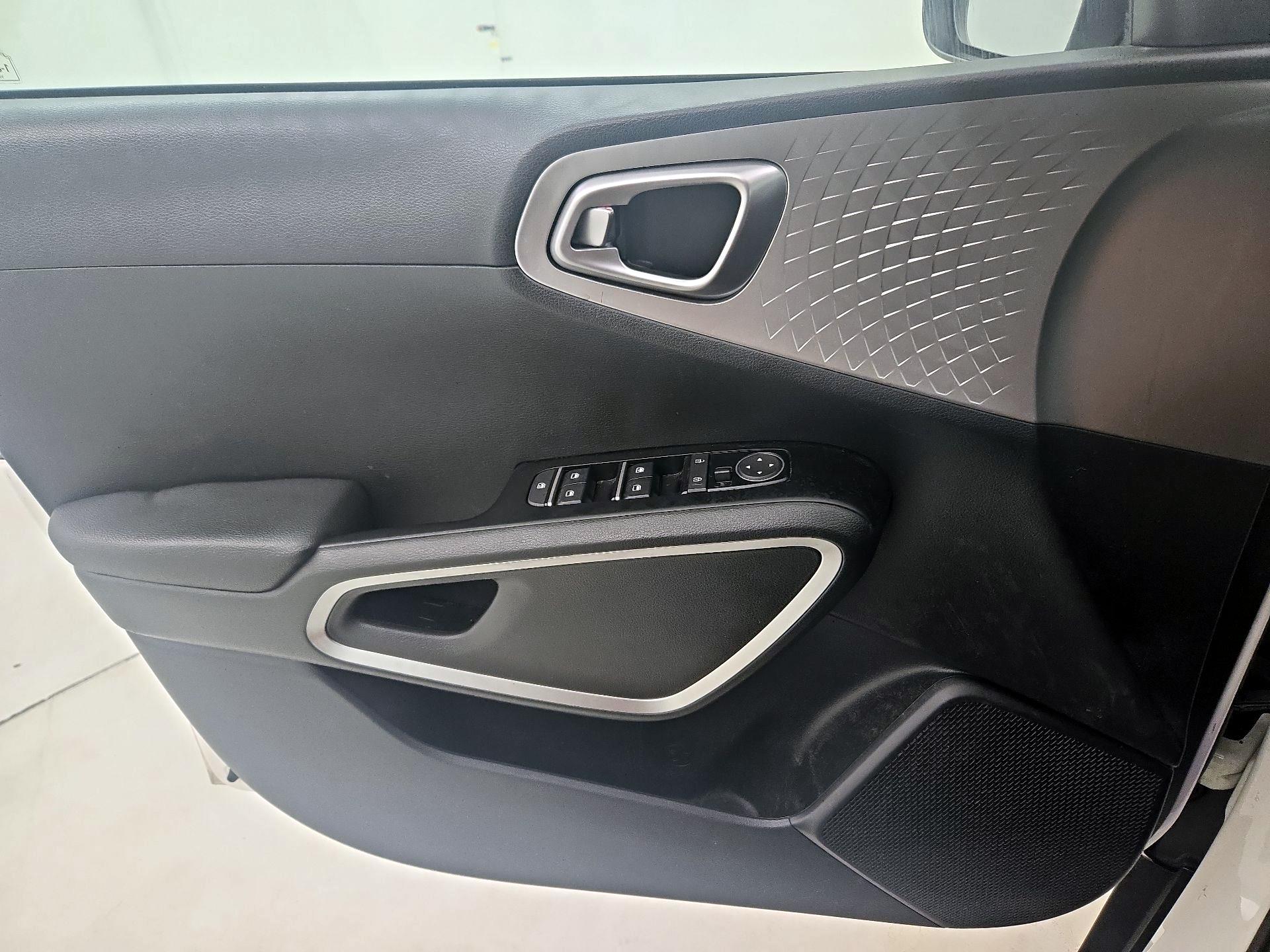 Thumbnail: 2024 Kia Soul - 12