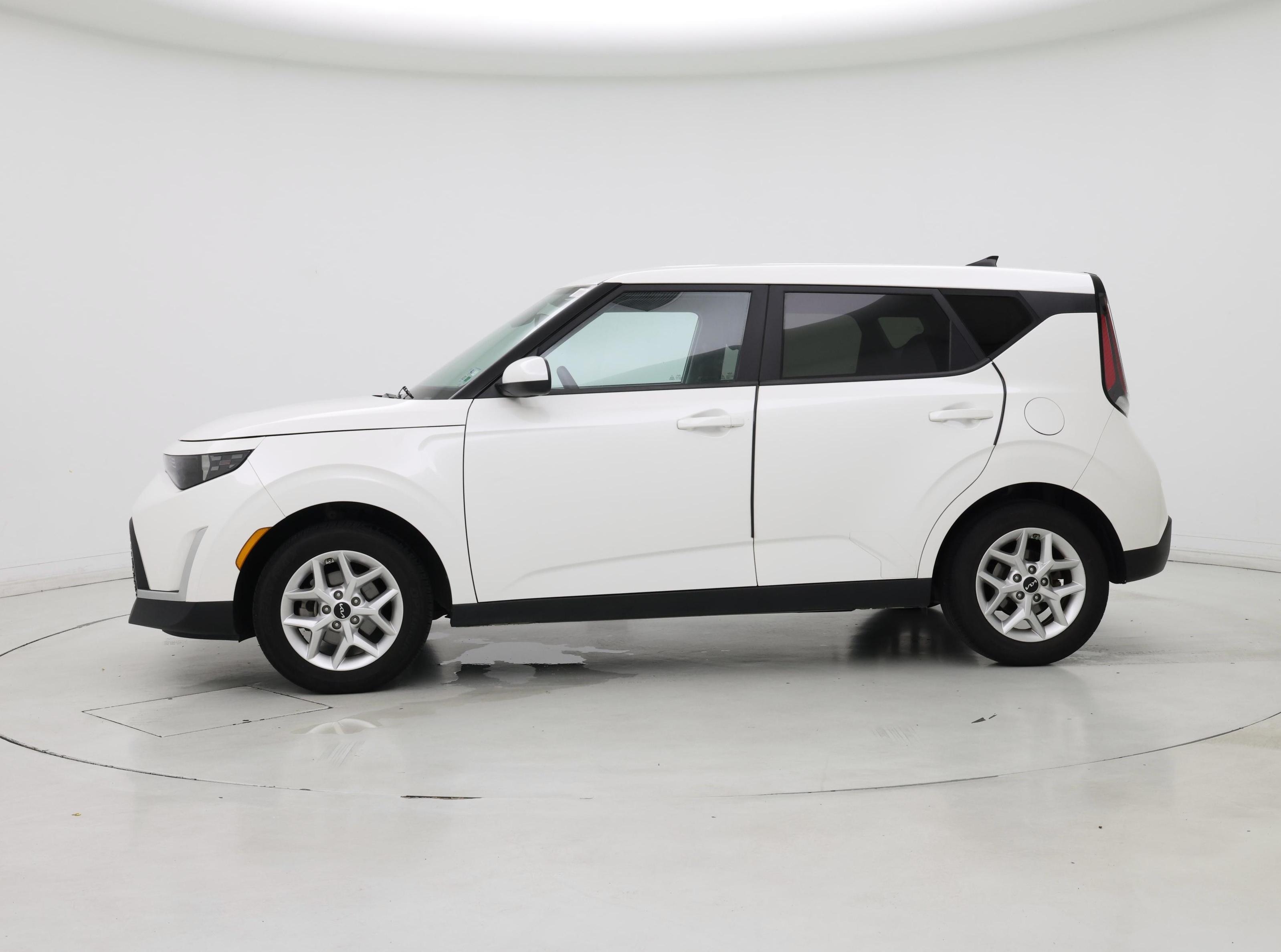 Thumbnail: 2024 Kia Soul - 3