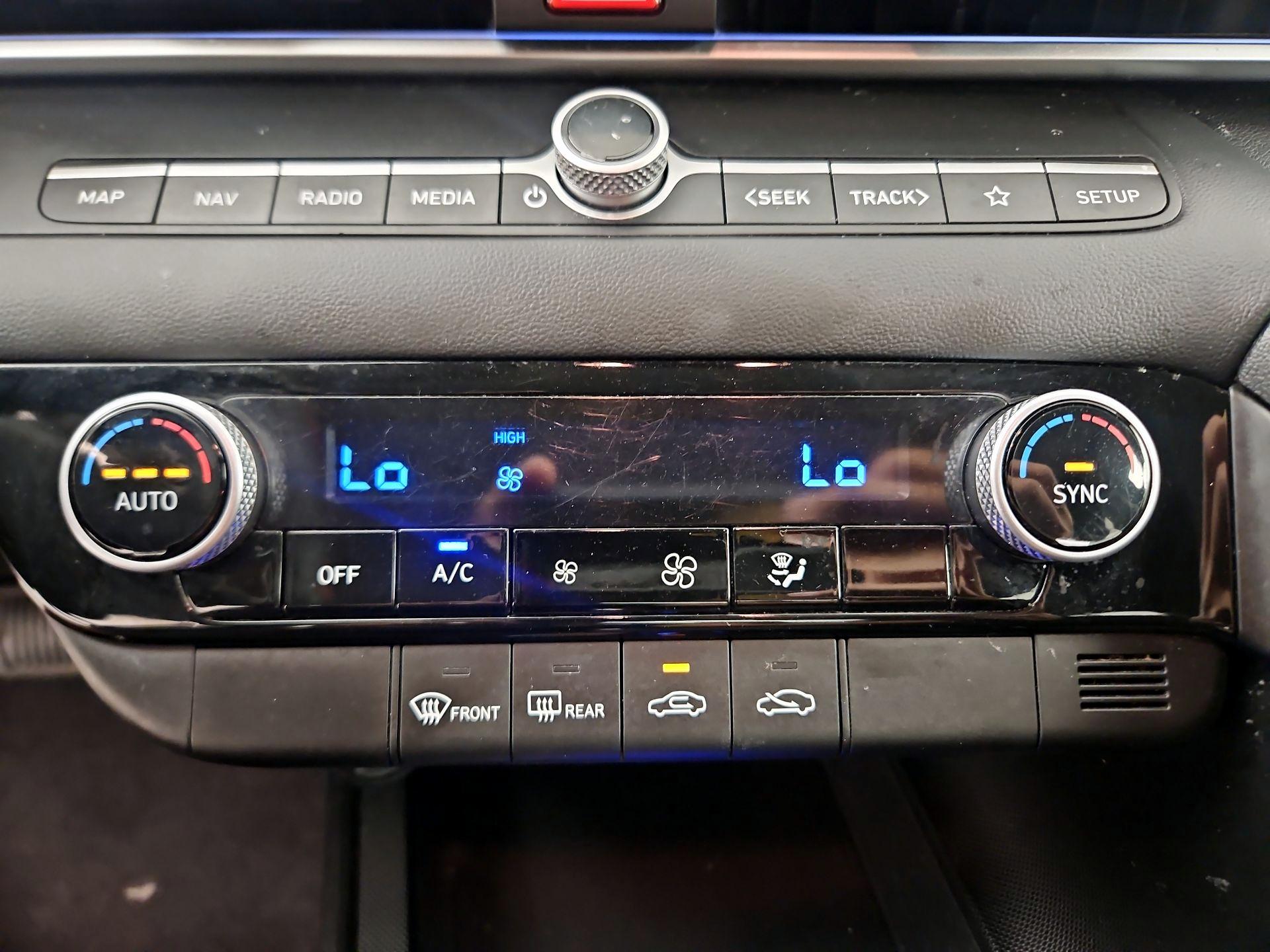 Thumbnail: 2024 Hyundai Elantra - 16