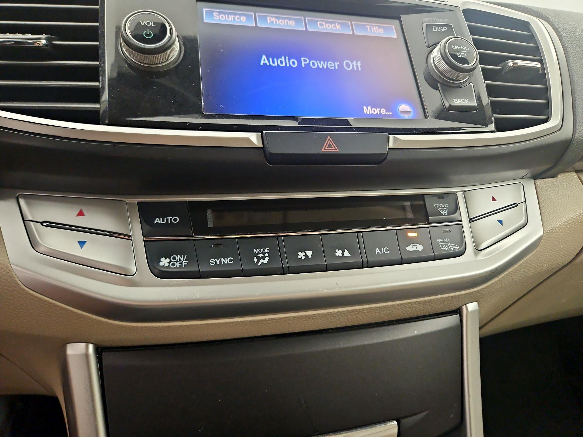 Thumbnail: 2015 Honda Accord - 14