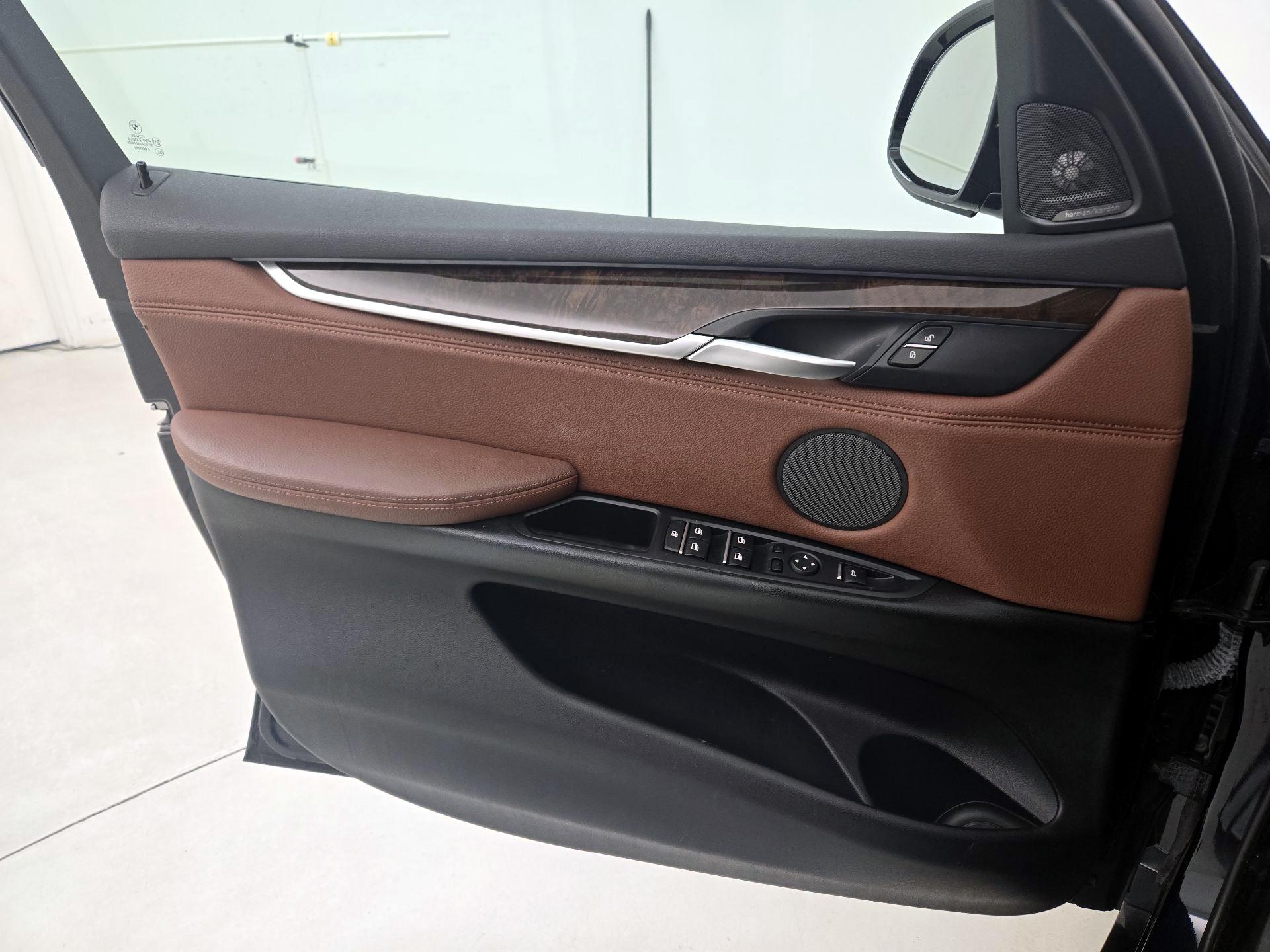 Thumbnail: 2015 BMW X5 - 12