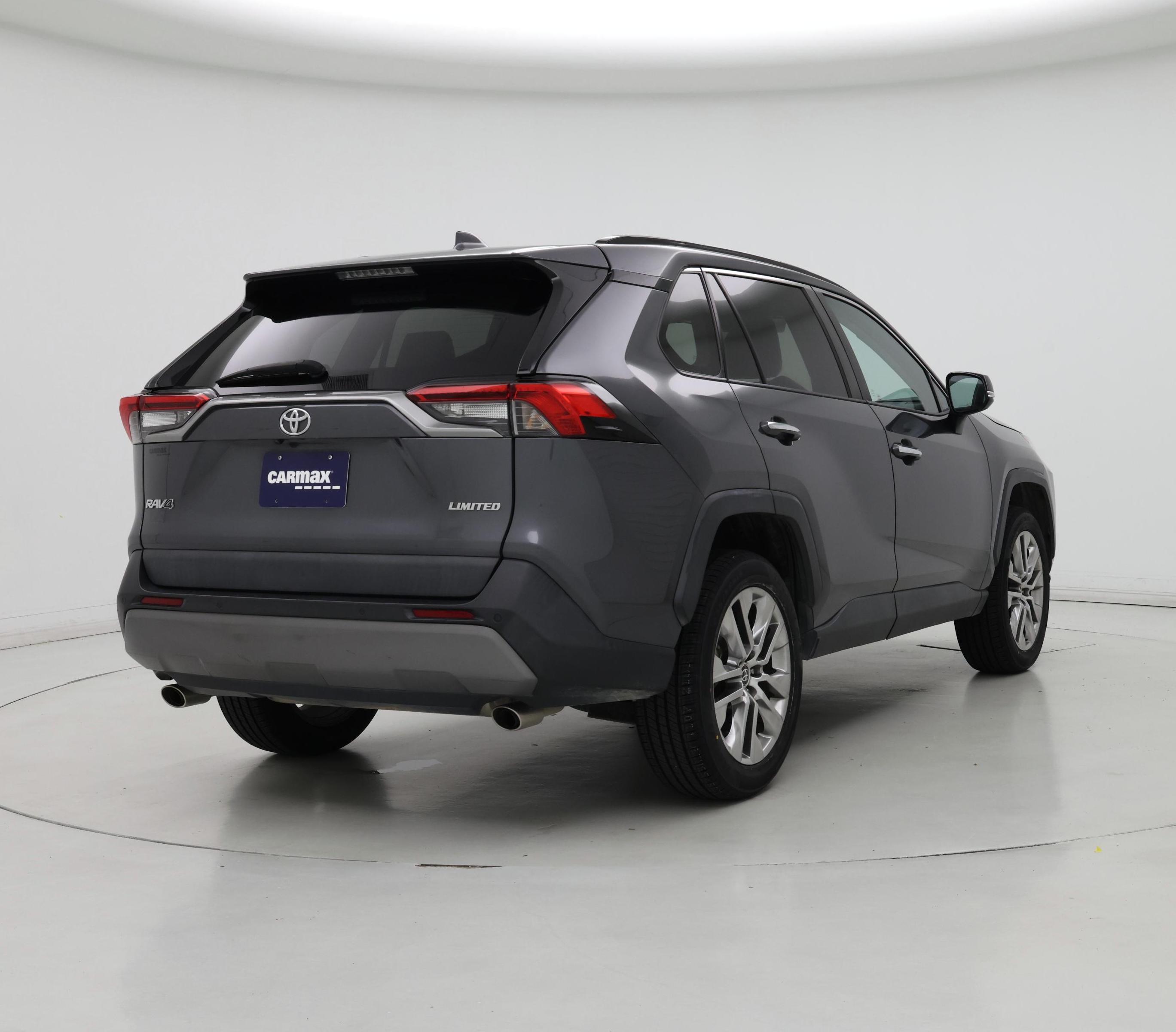 Thumbnail: 2021 Toyota RAV4 - 8