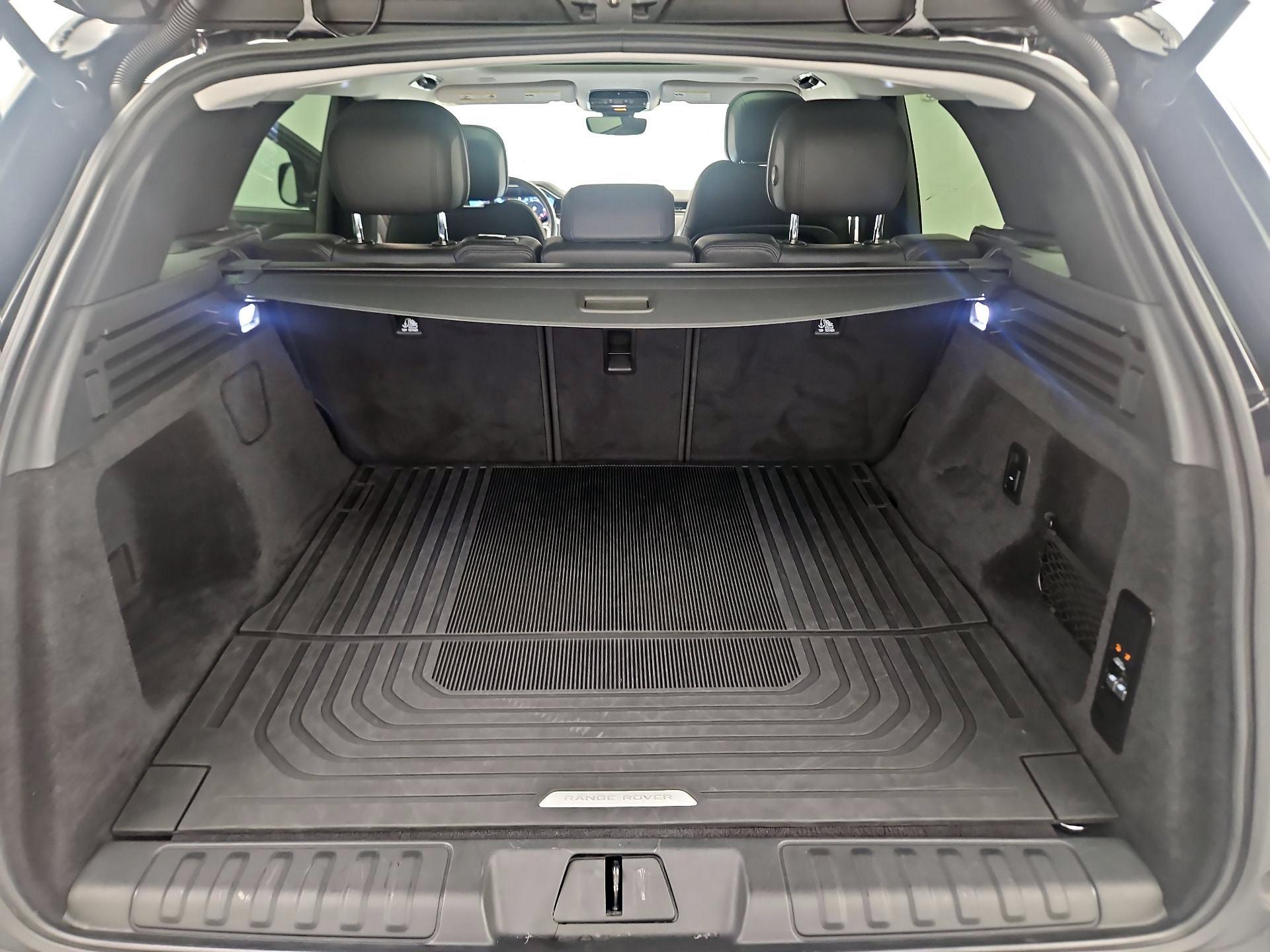 Thumbnail: 2023 Land Rover Range Rover Sport - 20