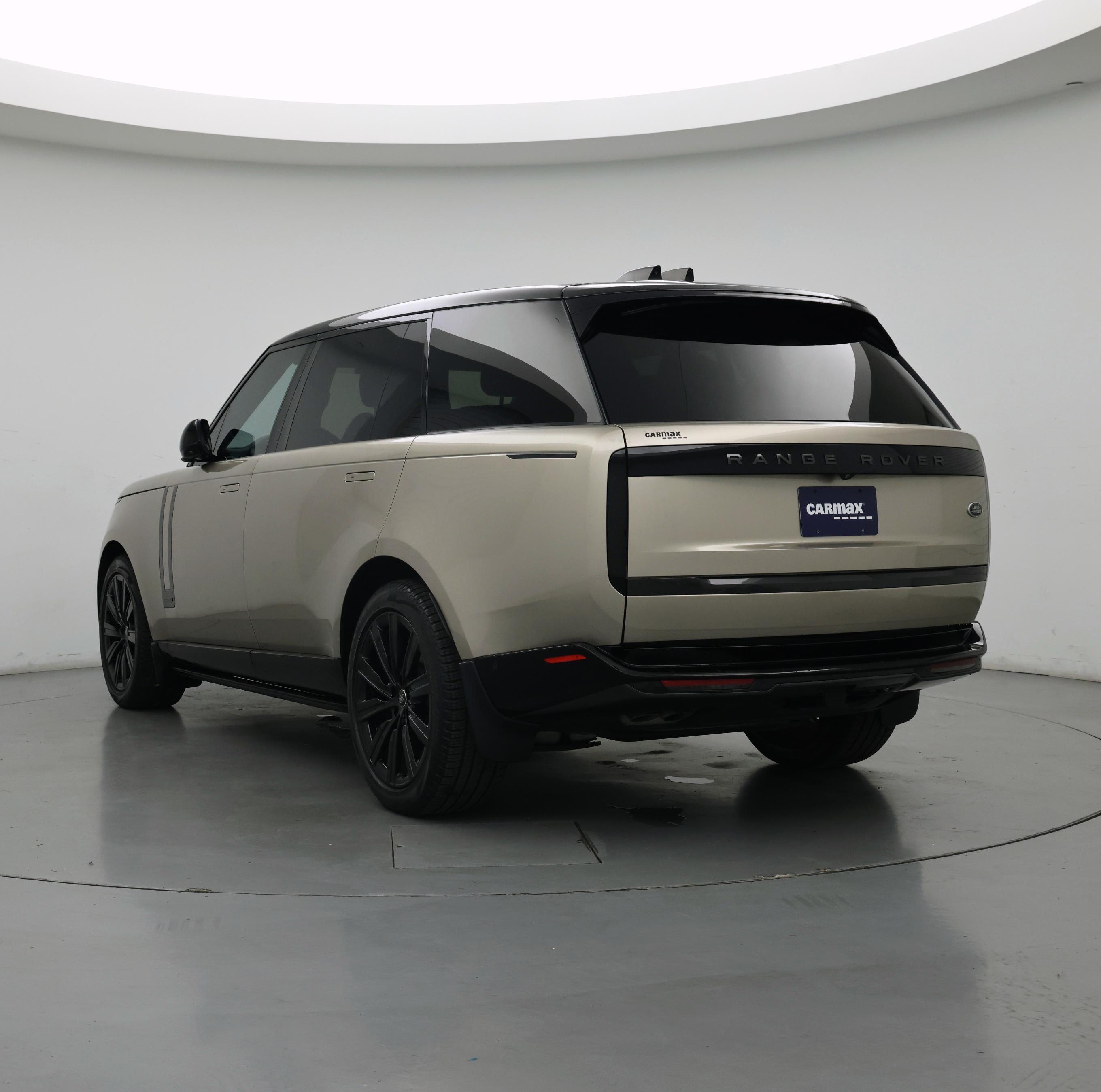 Thumbnail: 2023 Land Rover Range Rover - 2