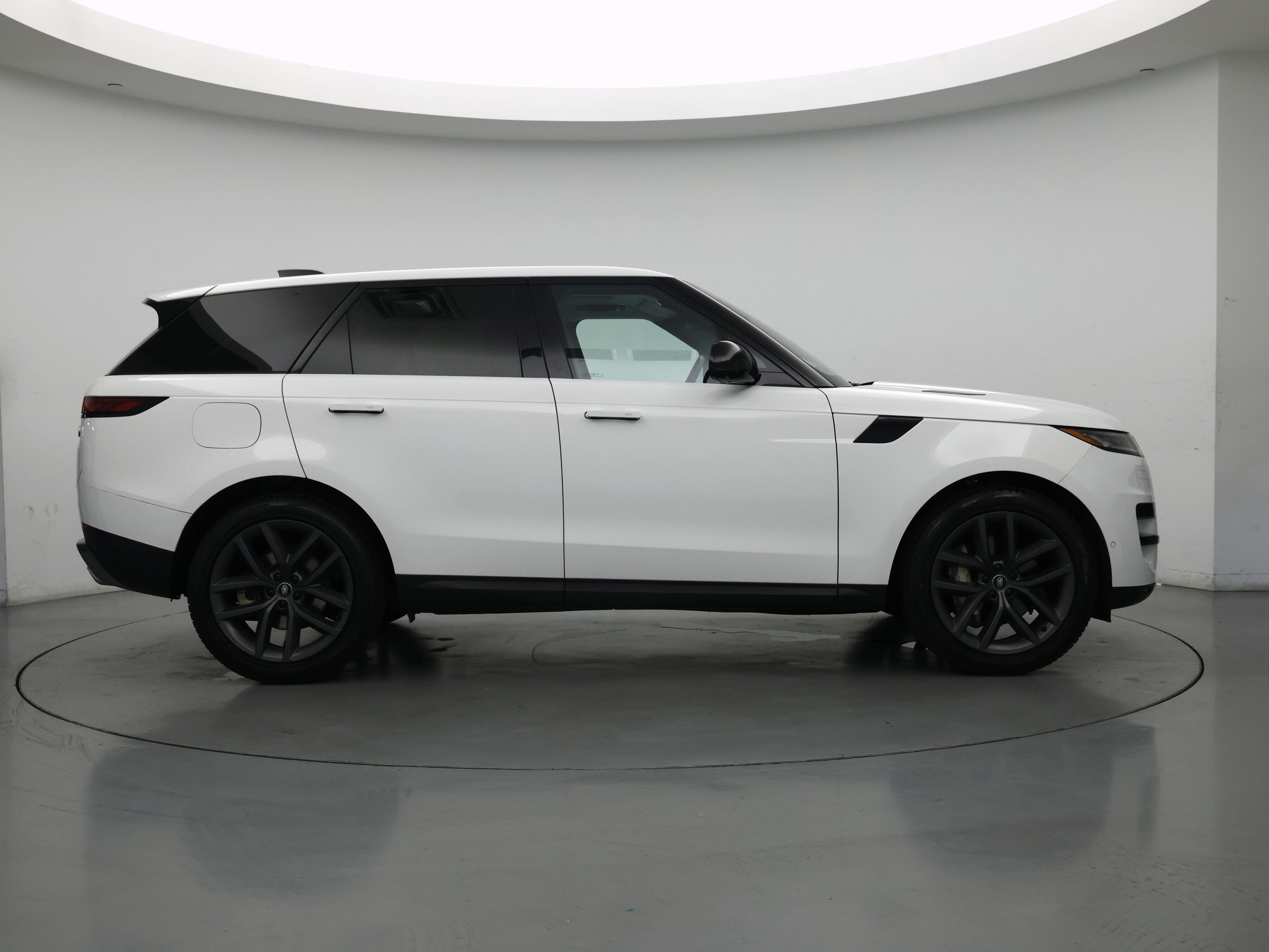 Thumbnail: 2023 Land Rover Range Rover Sport - 7