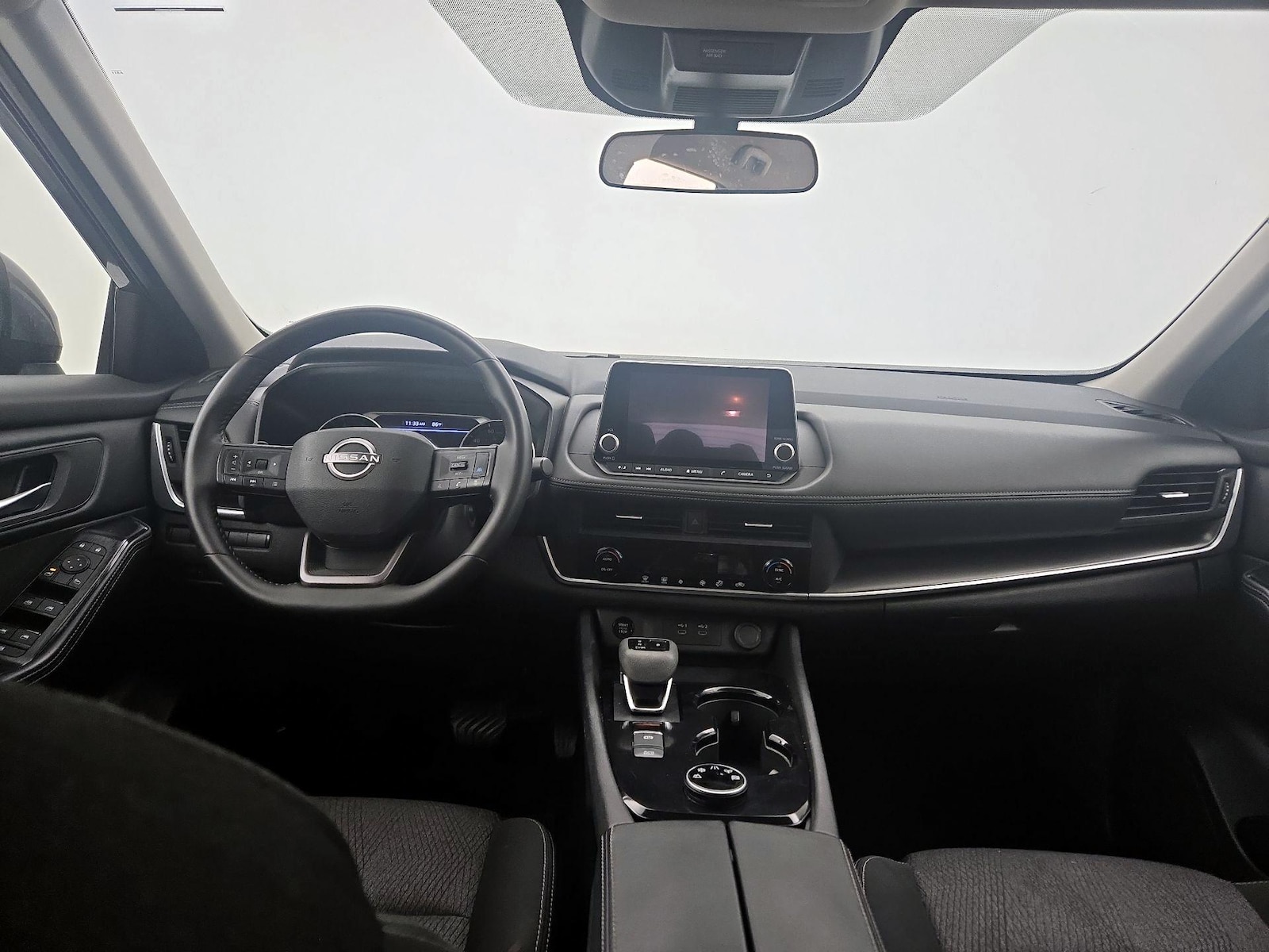 2025 Nissan Rogue SV - Photo 10