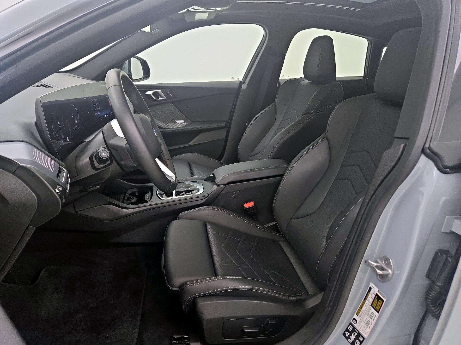 Thumbnail: 2025 BMW 2 Series - 11