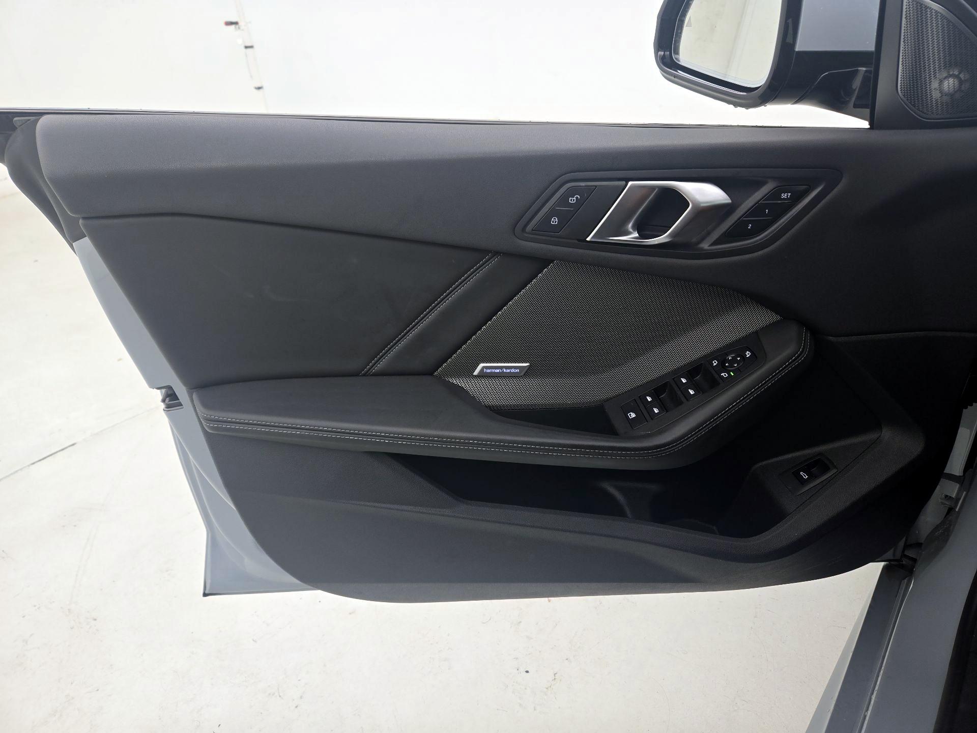 Thumbnail: 2025 BMW 2 Series - 12