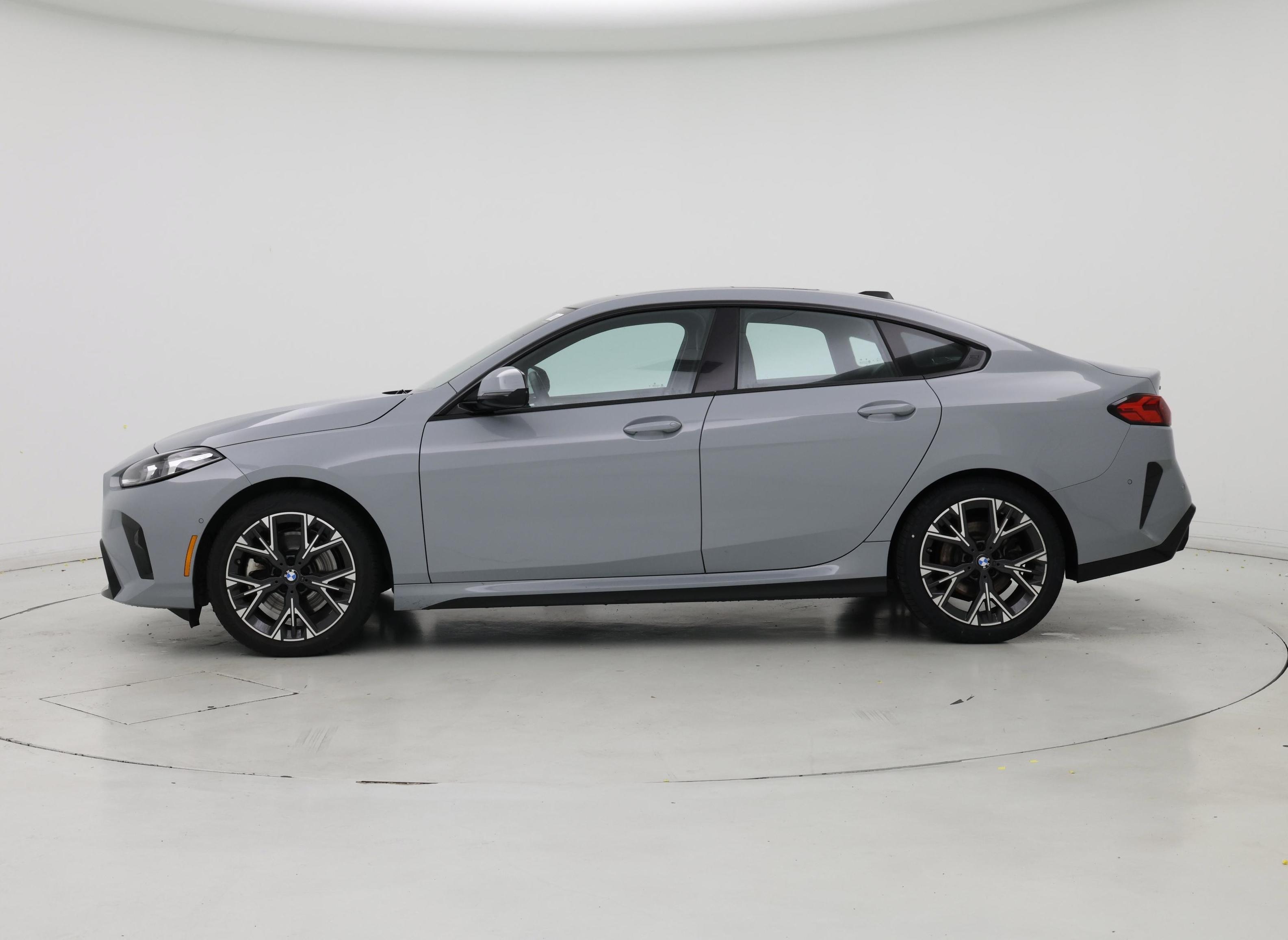 Thumbnail: 2025 BMW 2 Series - 3