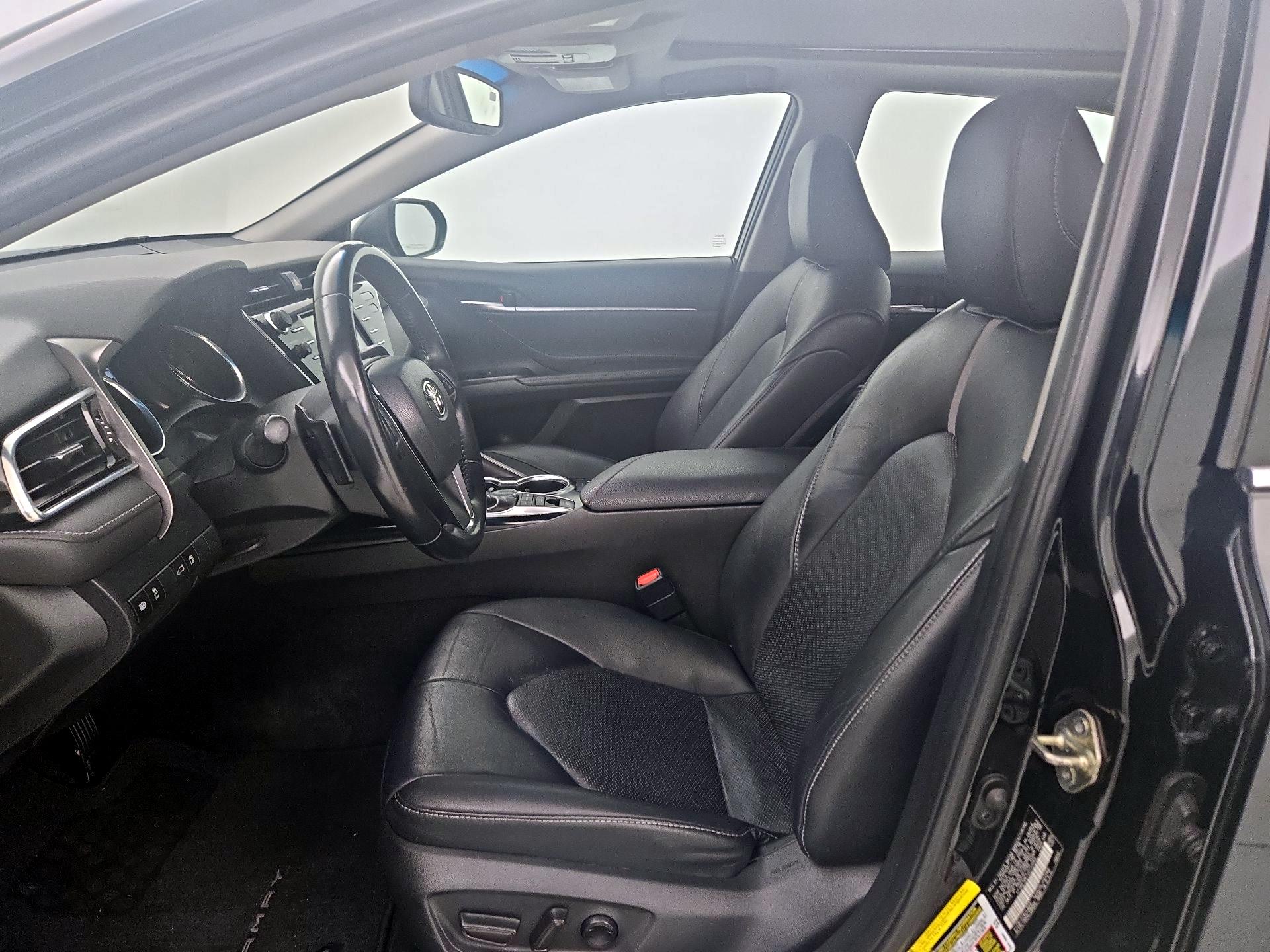 Thumbnail: 2018 Toyota Camry - 11