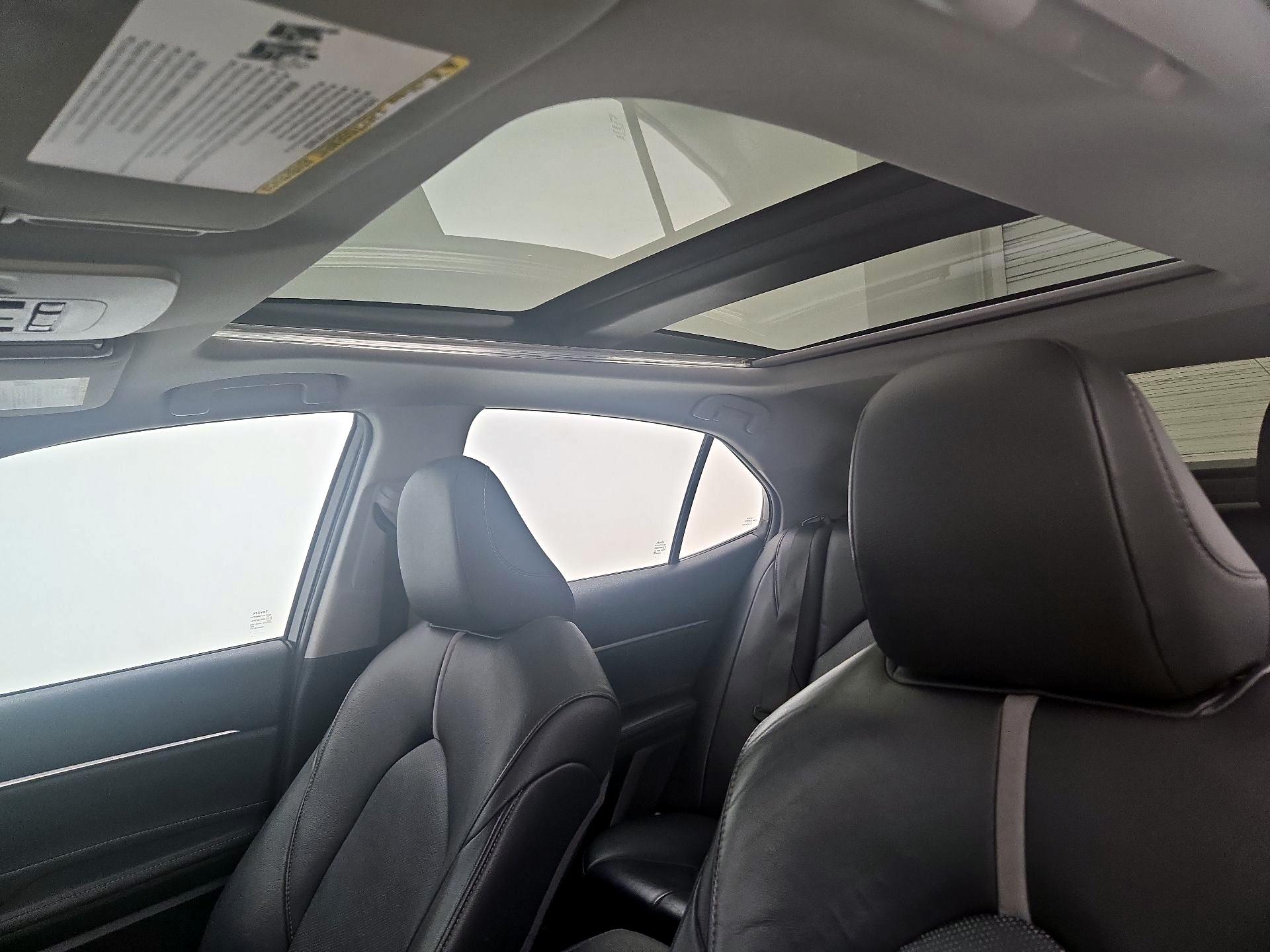 Thumbnail: 2018 Toyota Camry - 19