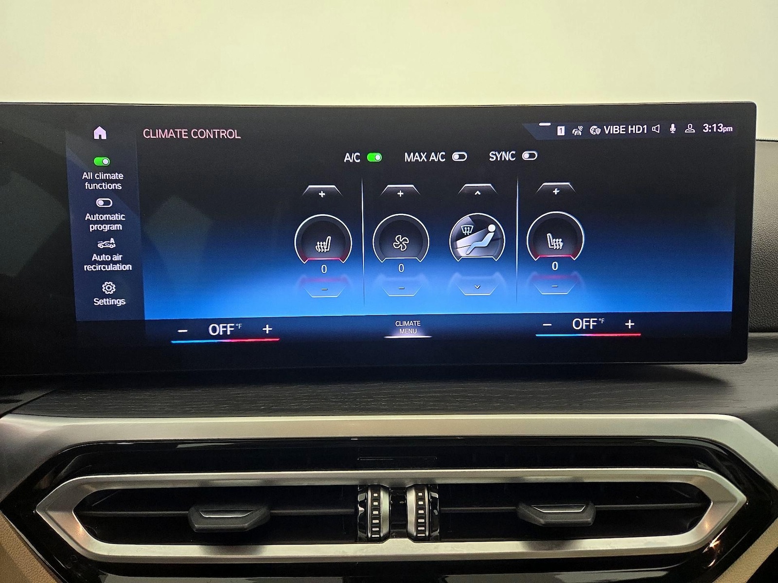 2023 BMW 3 Series 330i - Photo 18
