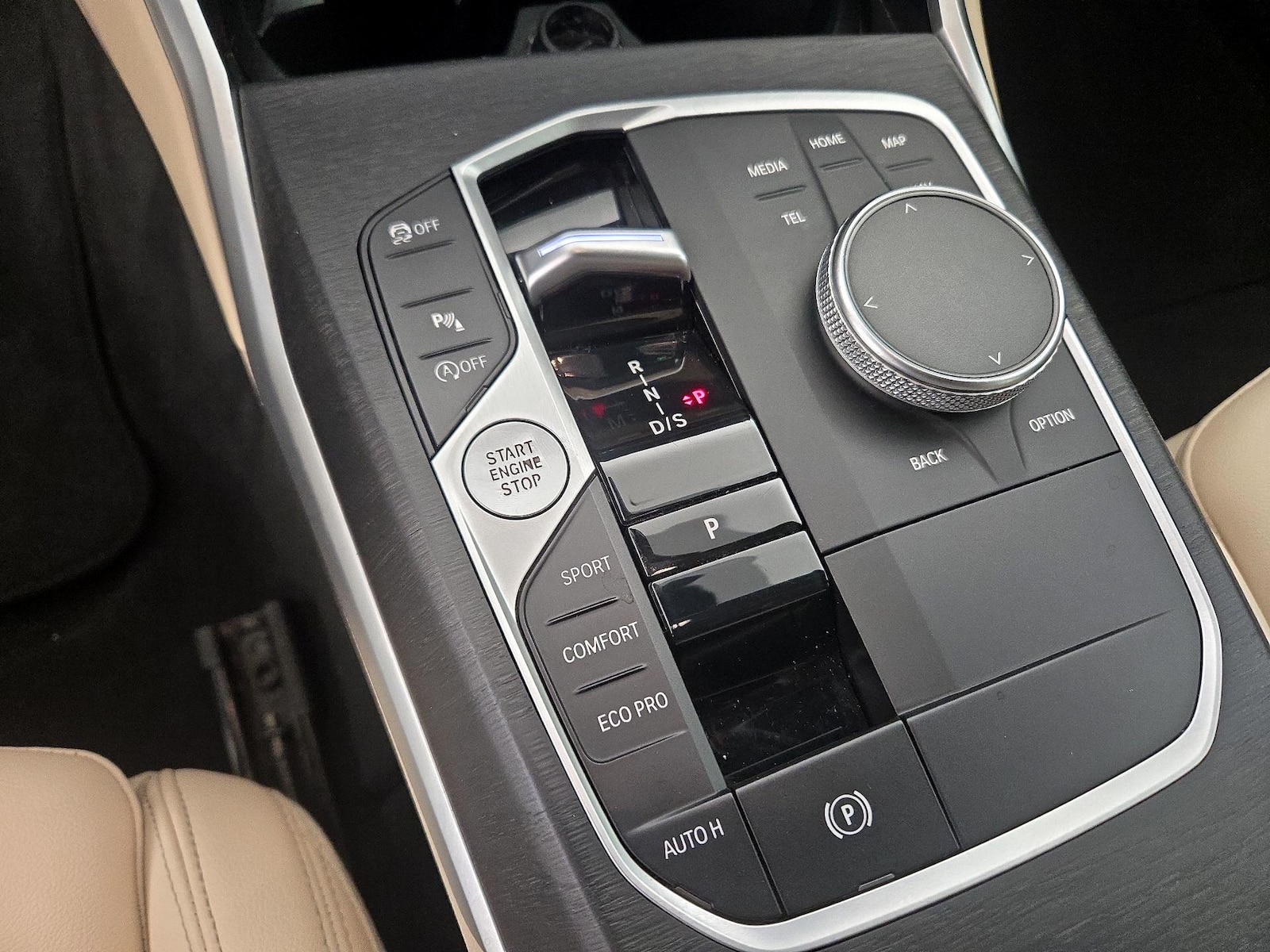 2023 BMW 3 Series 330i - Photo 19