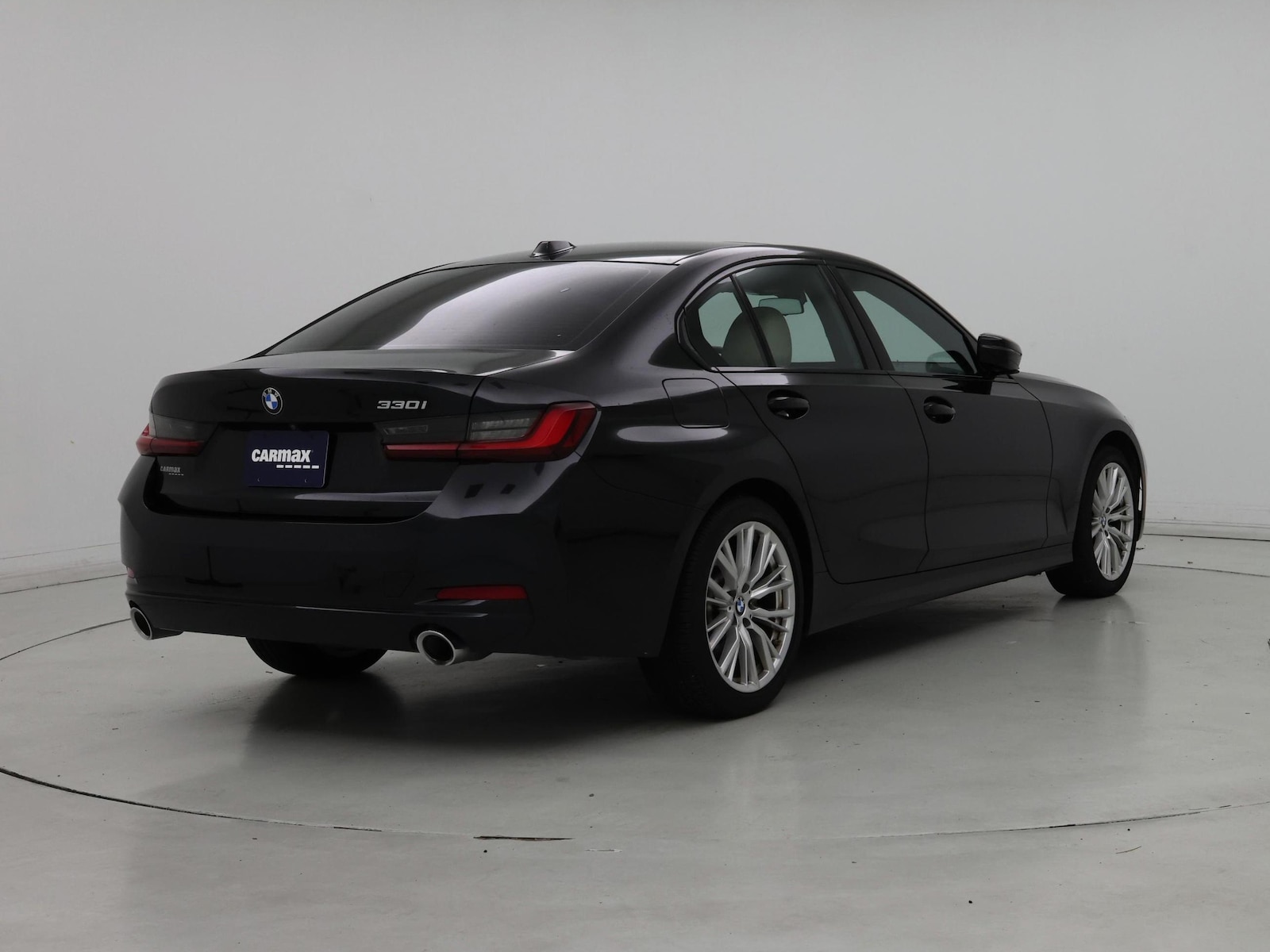 2023 BMW 3 Series 330i - Photo 9
