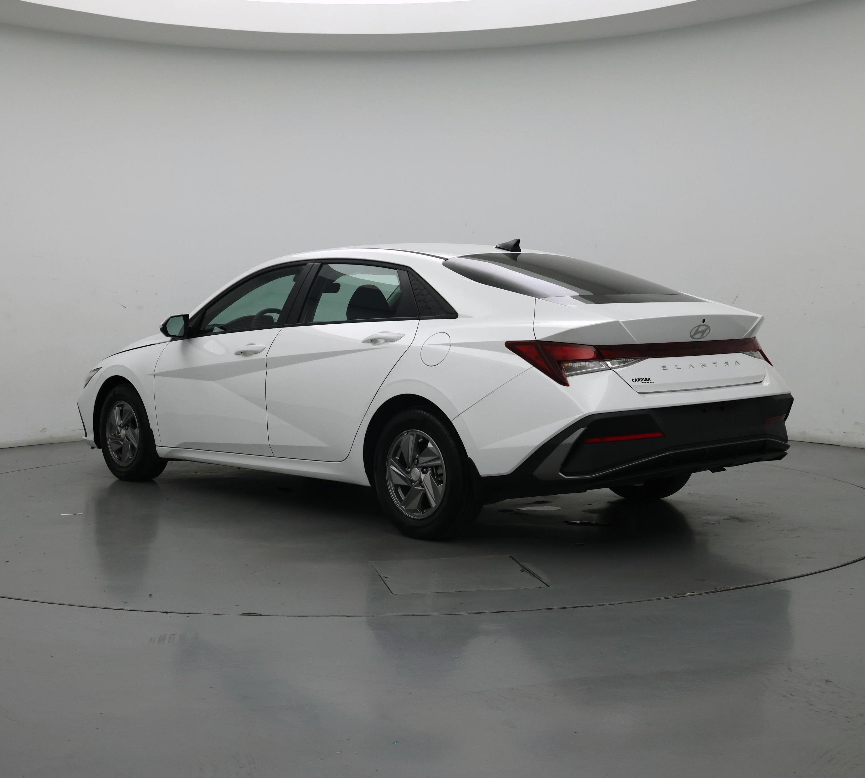 Thumbnail: 2025 Hyundai Elantra - 2