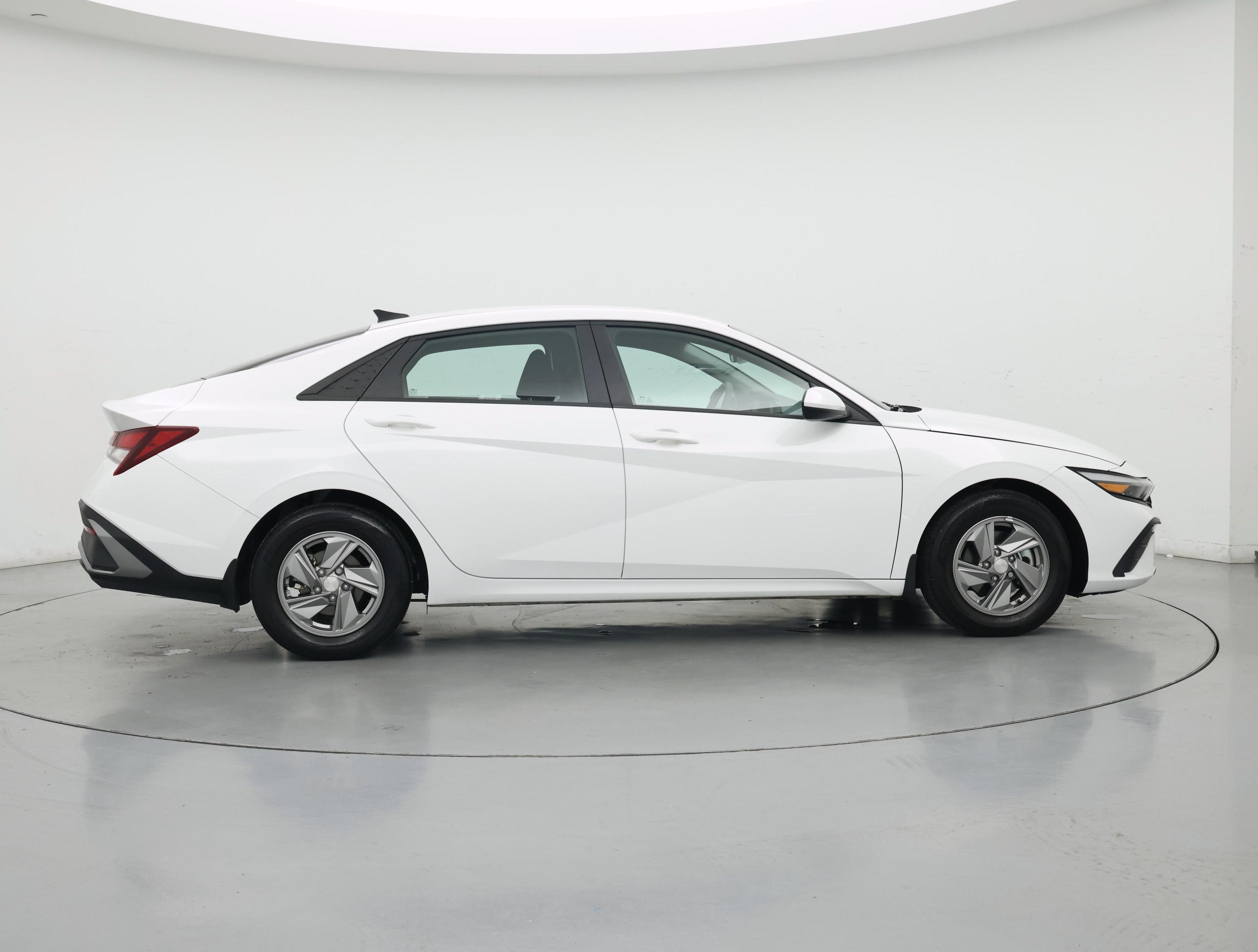 Thumbnail: 2025 Hyundai Elantra - 7