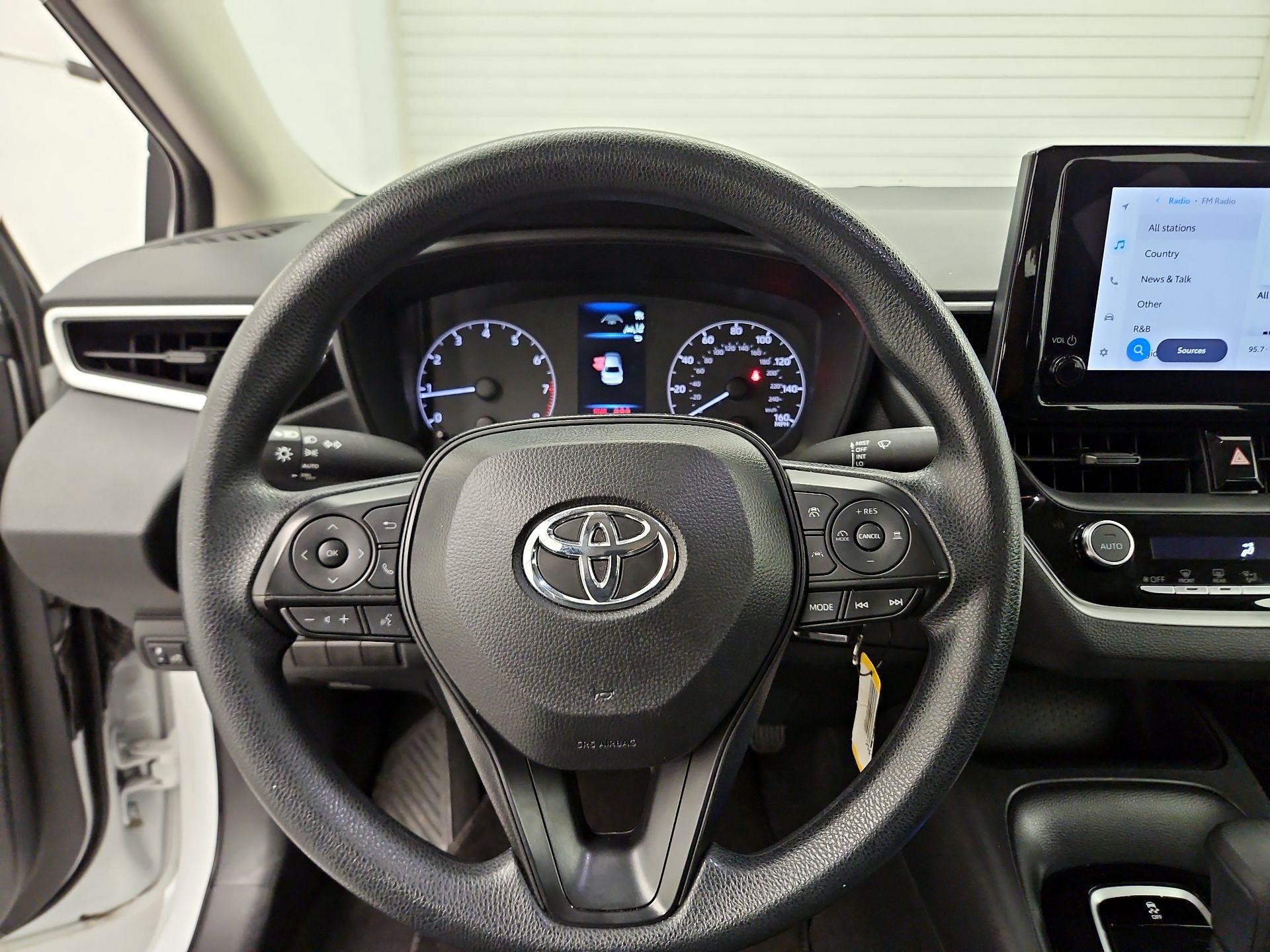 Thumbnail: 2025 Toyota Corolla - 10