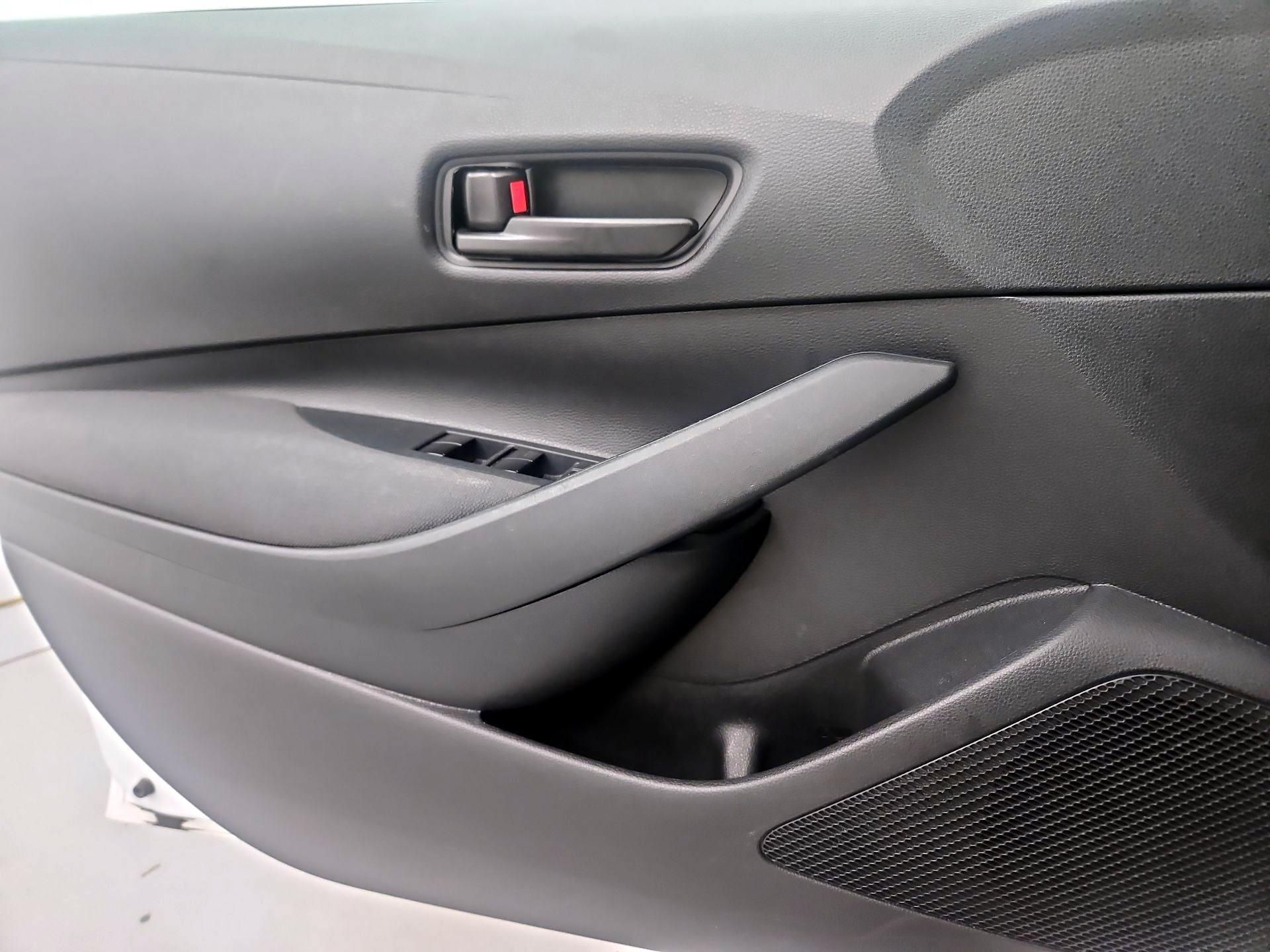 Thumbnail: 2025 Toyota Corolla - 12