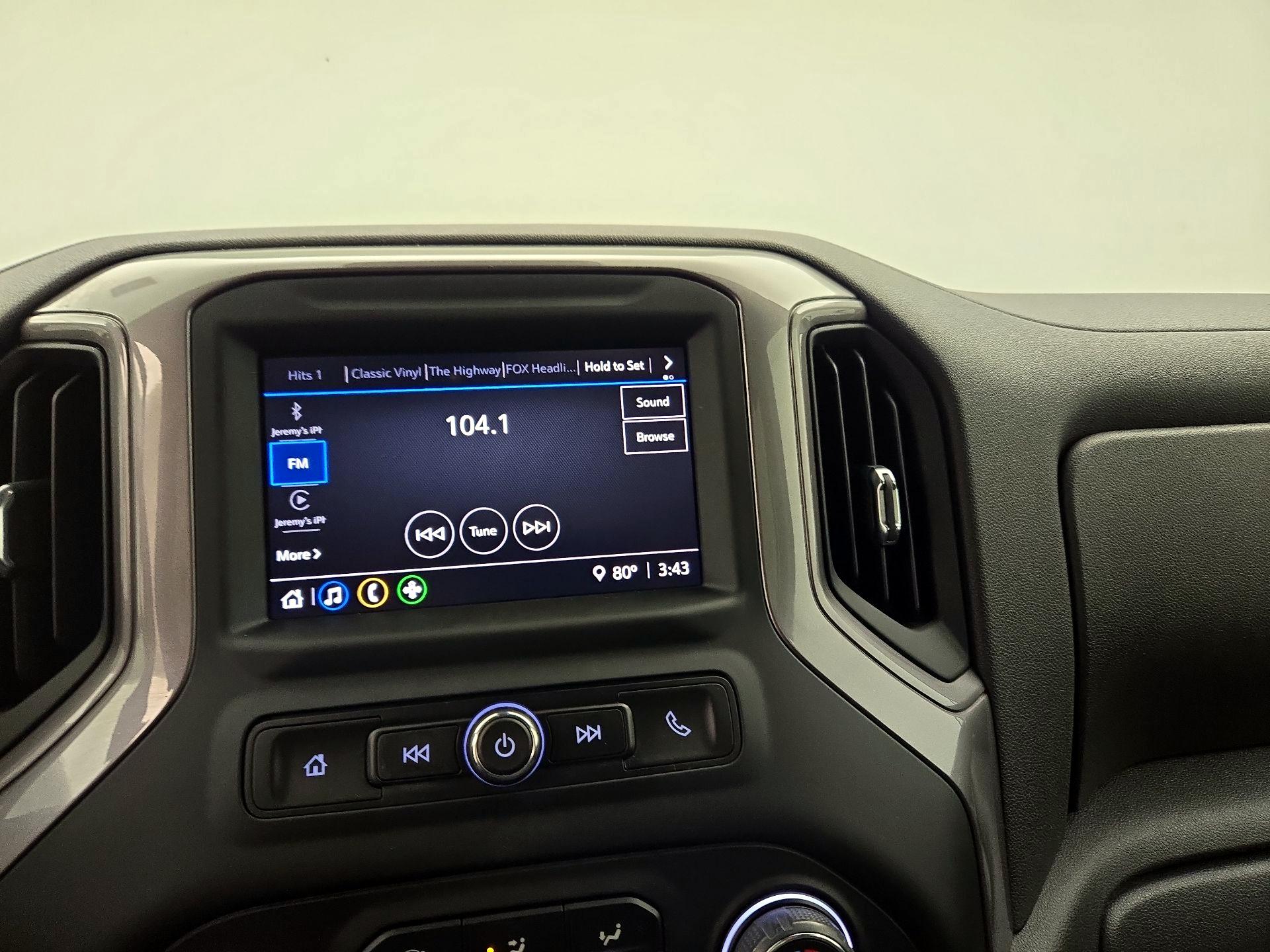 Thumbnail: 2023 Chevrolet Silverado 1500 - 15