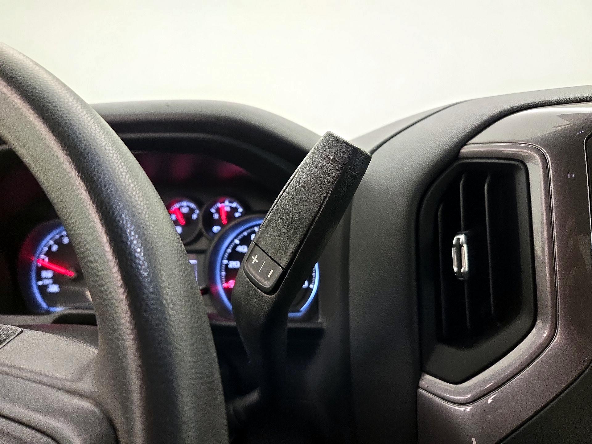 Thumbnail: 2023 Chevrolet Silverado 1500 - 17
