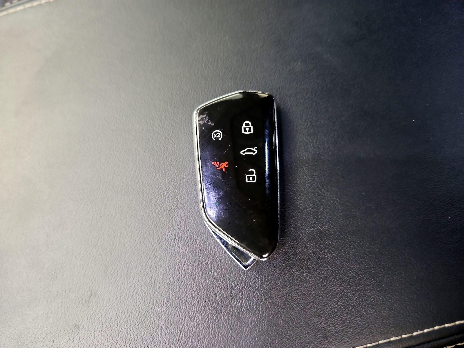 2024 Volkswagen Atlas SE w/Tech - Photo 21