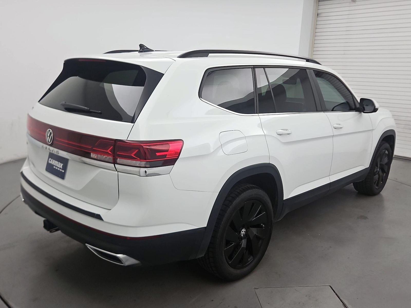 2024 Volkswagen Atlas SE w/Tech - Photo 5
