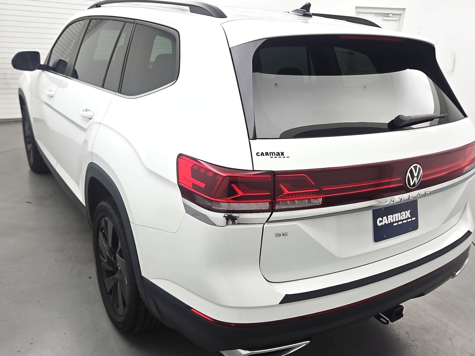2024 Volkswagen Atlas SE w/Tech - Photo 7