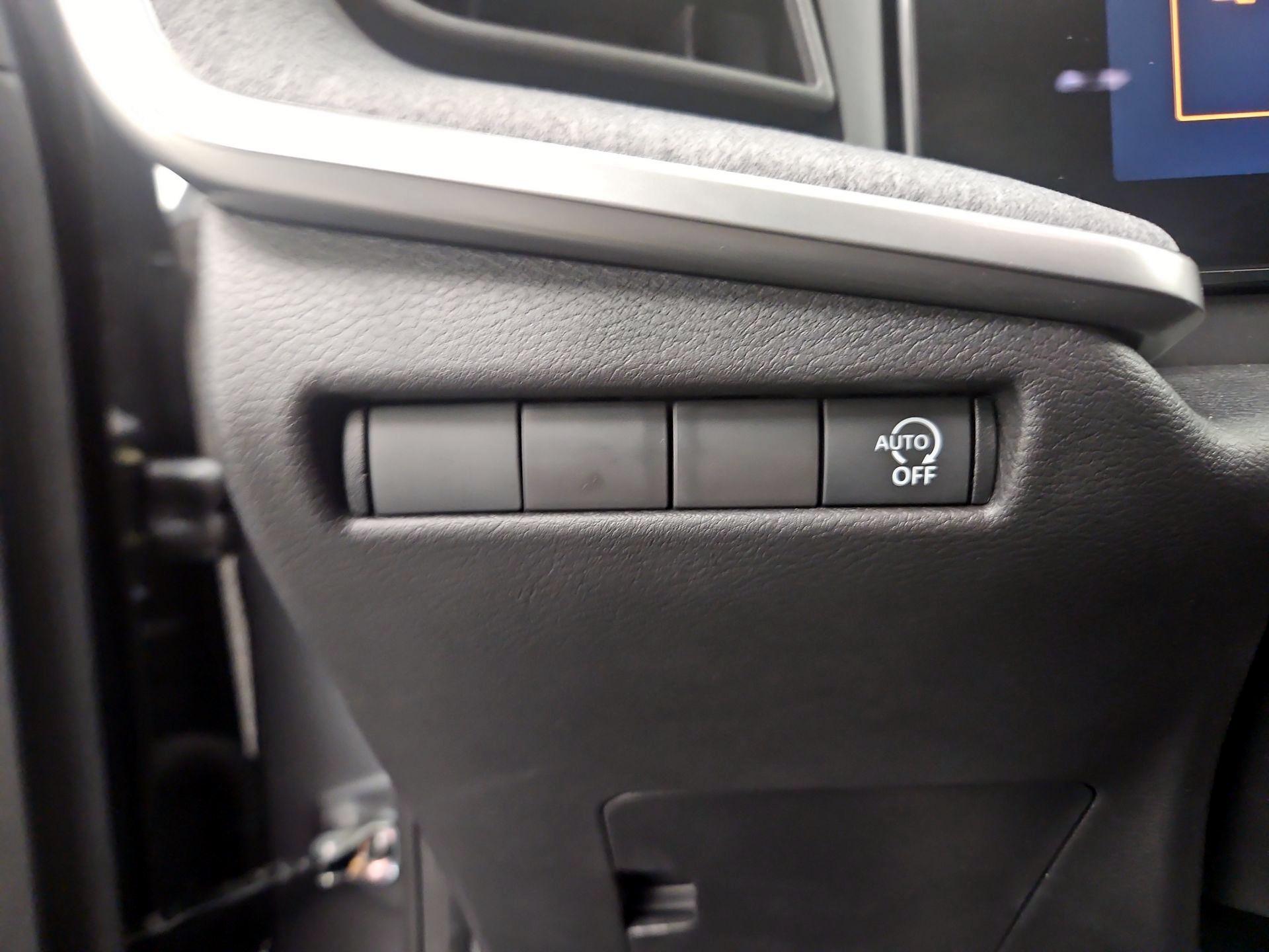 Thumbnail: 2026 Nissan Kicks - 13