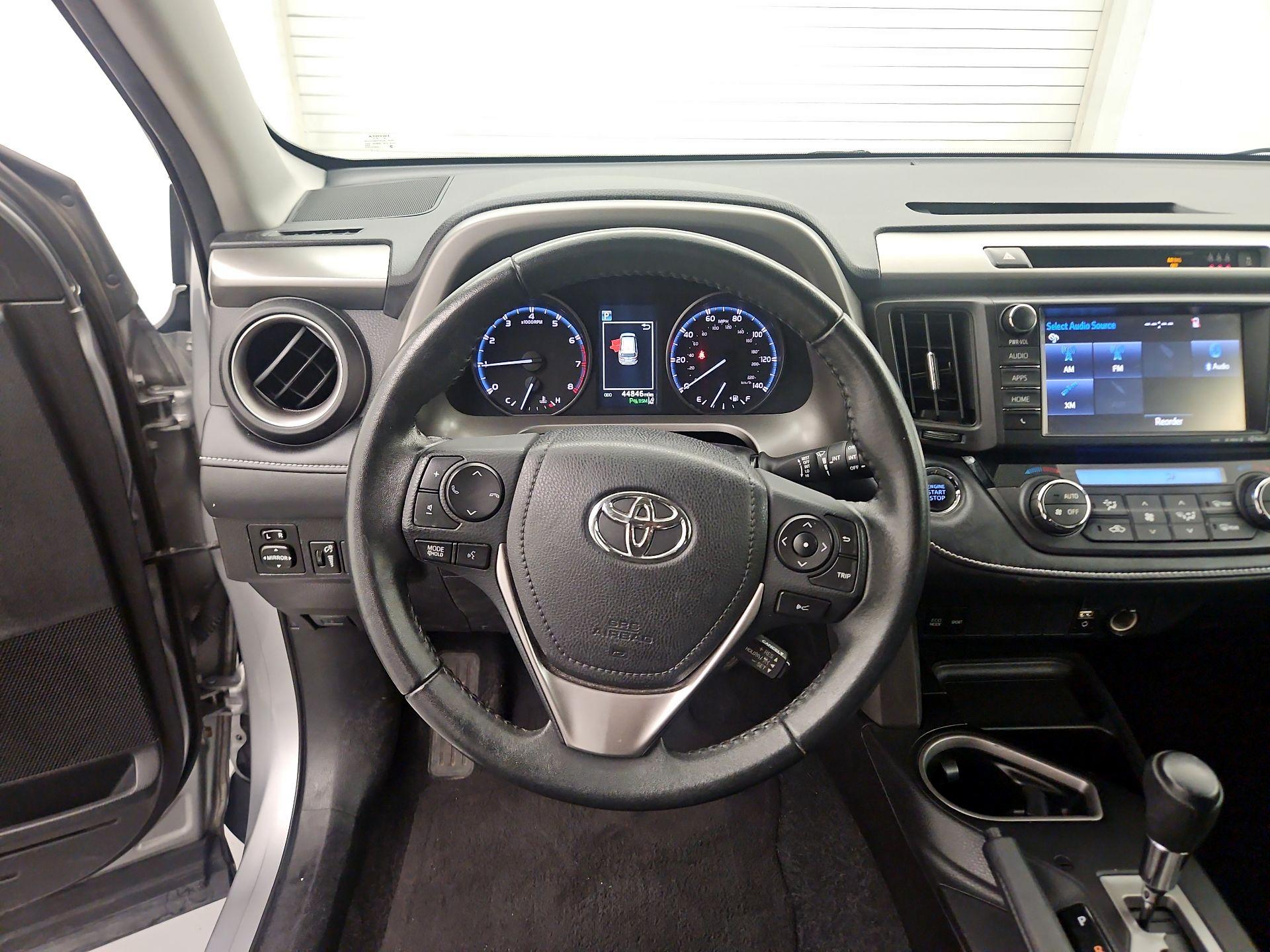 Thumbnail: 2017 Toyota RAV4 - 10