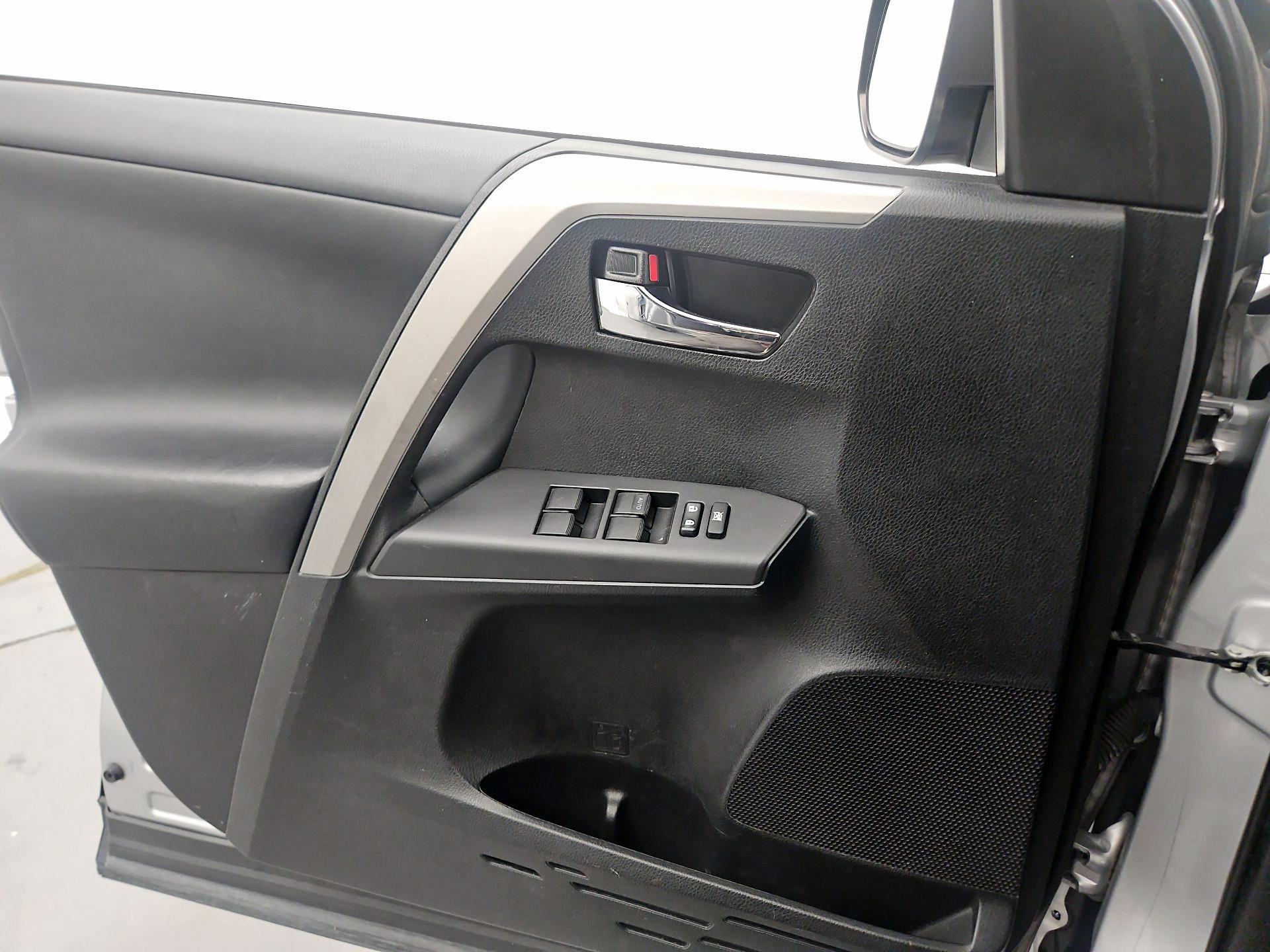 Thumbnail: 2017 Toyota RAV4 - 12