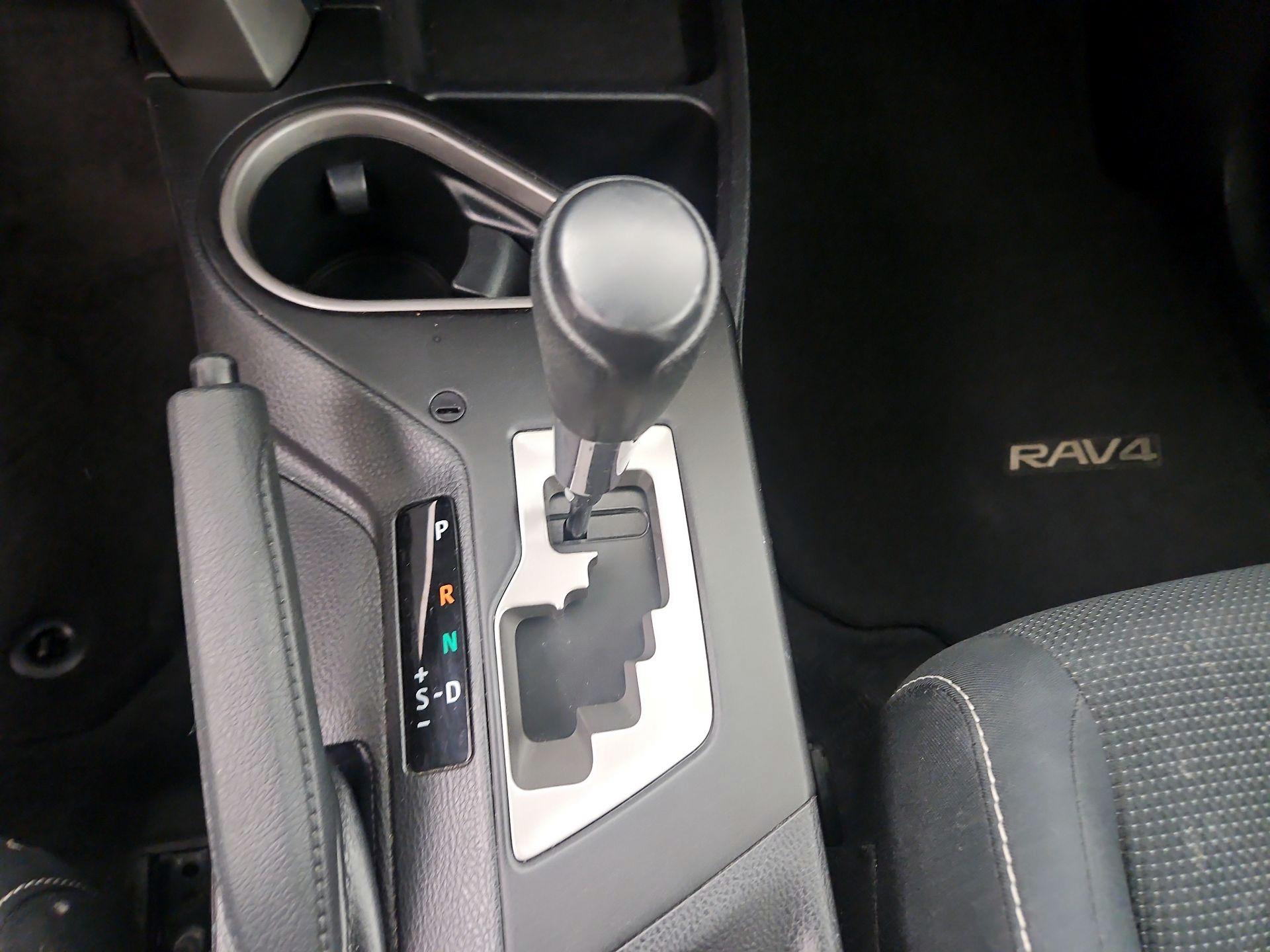 Thumbnail: 2017 Toyota RAV4 - 17