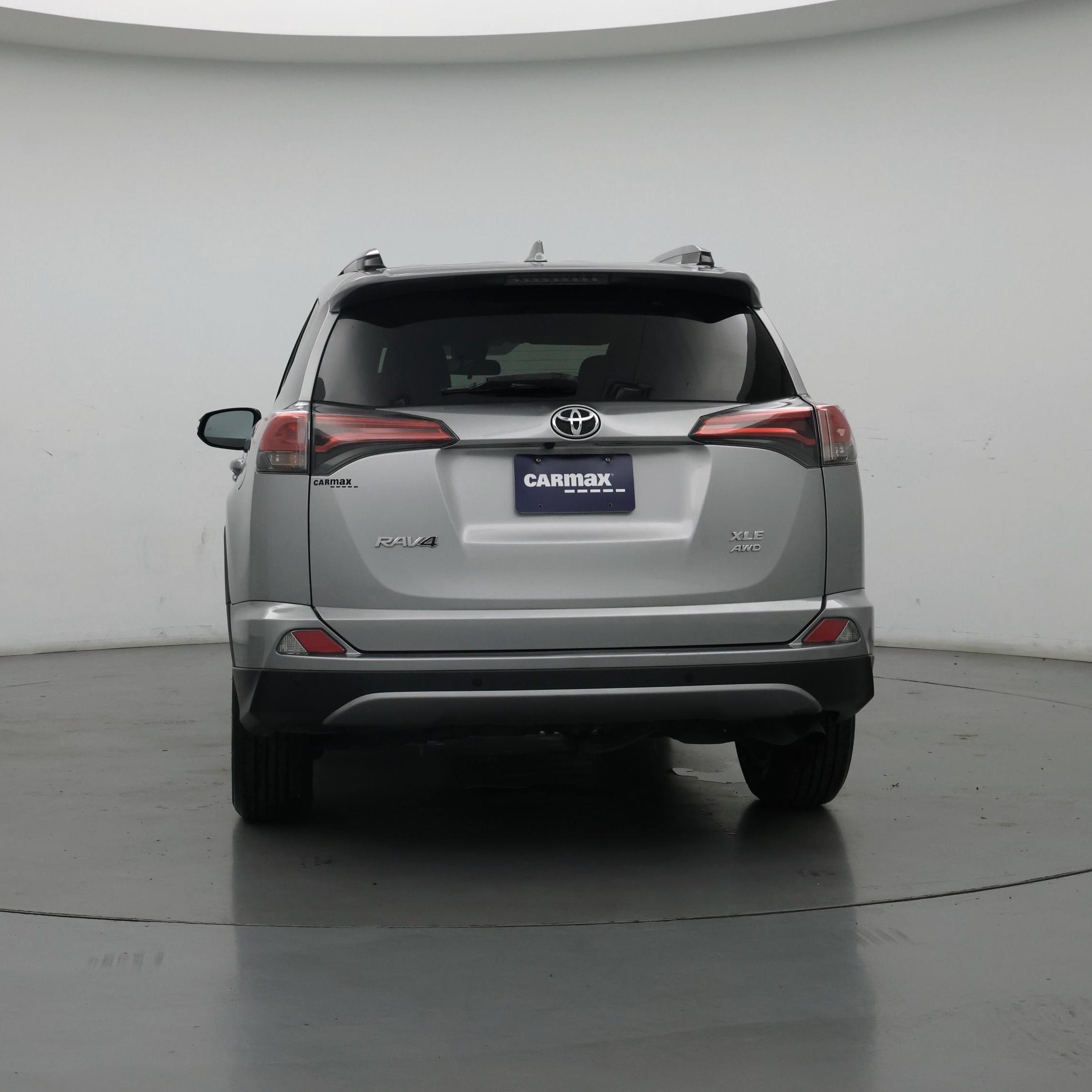 Thumbnail: 2017 Toyota RAV4 - 6