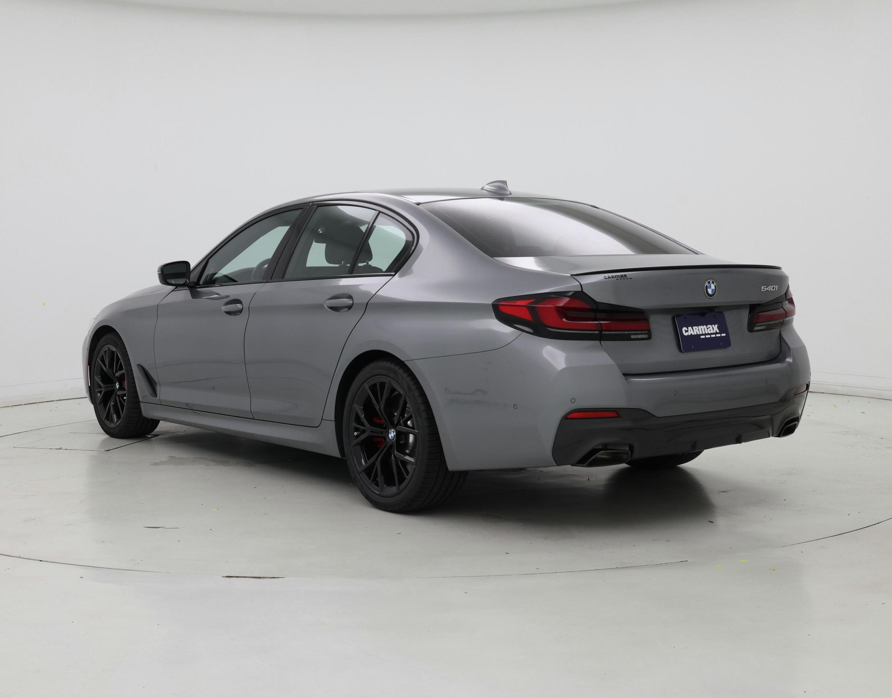 Thumbnail: 2023 BMW 5 Series - 2
