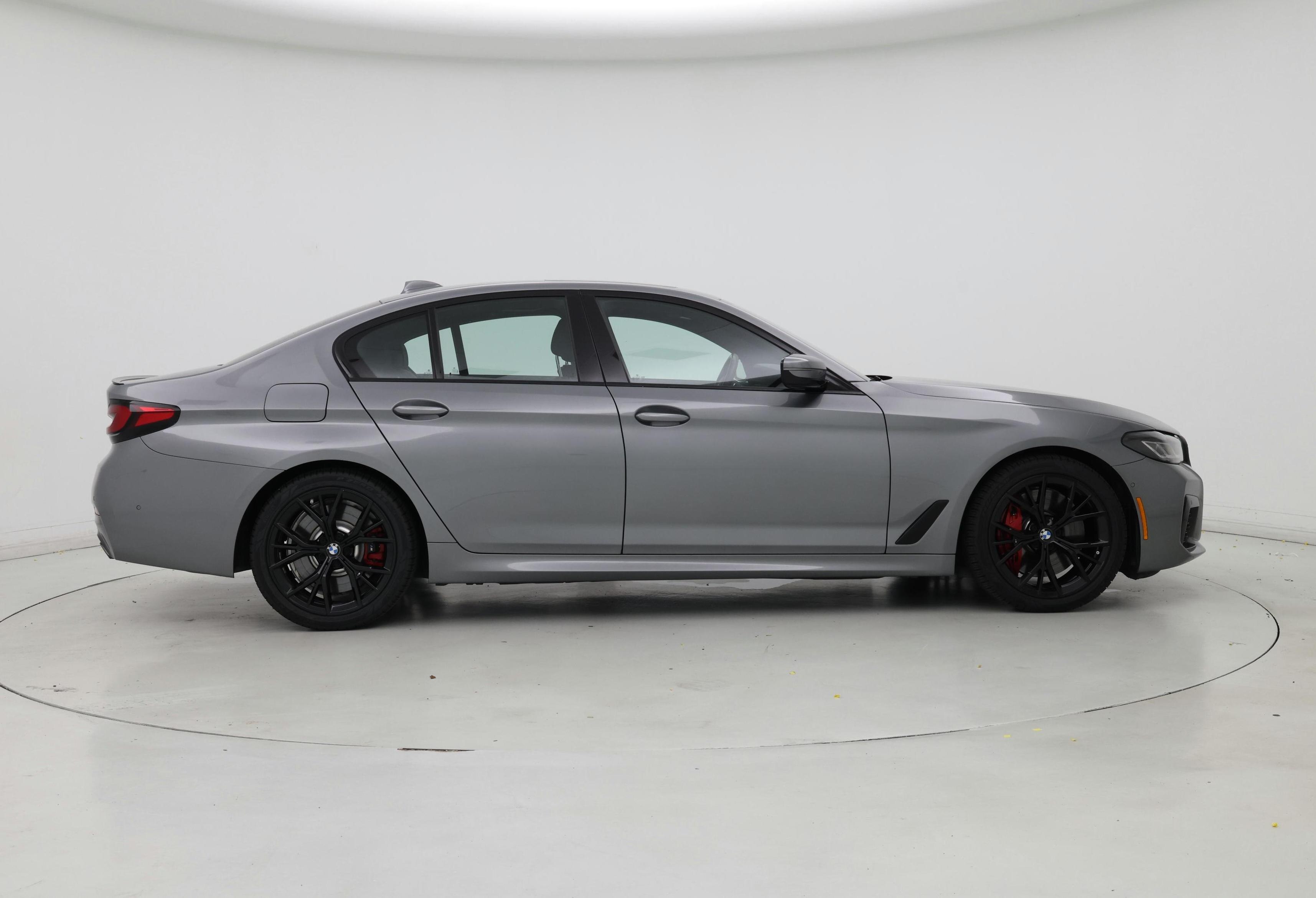 Thumbnail: 2023 BMW 5 Series - 7