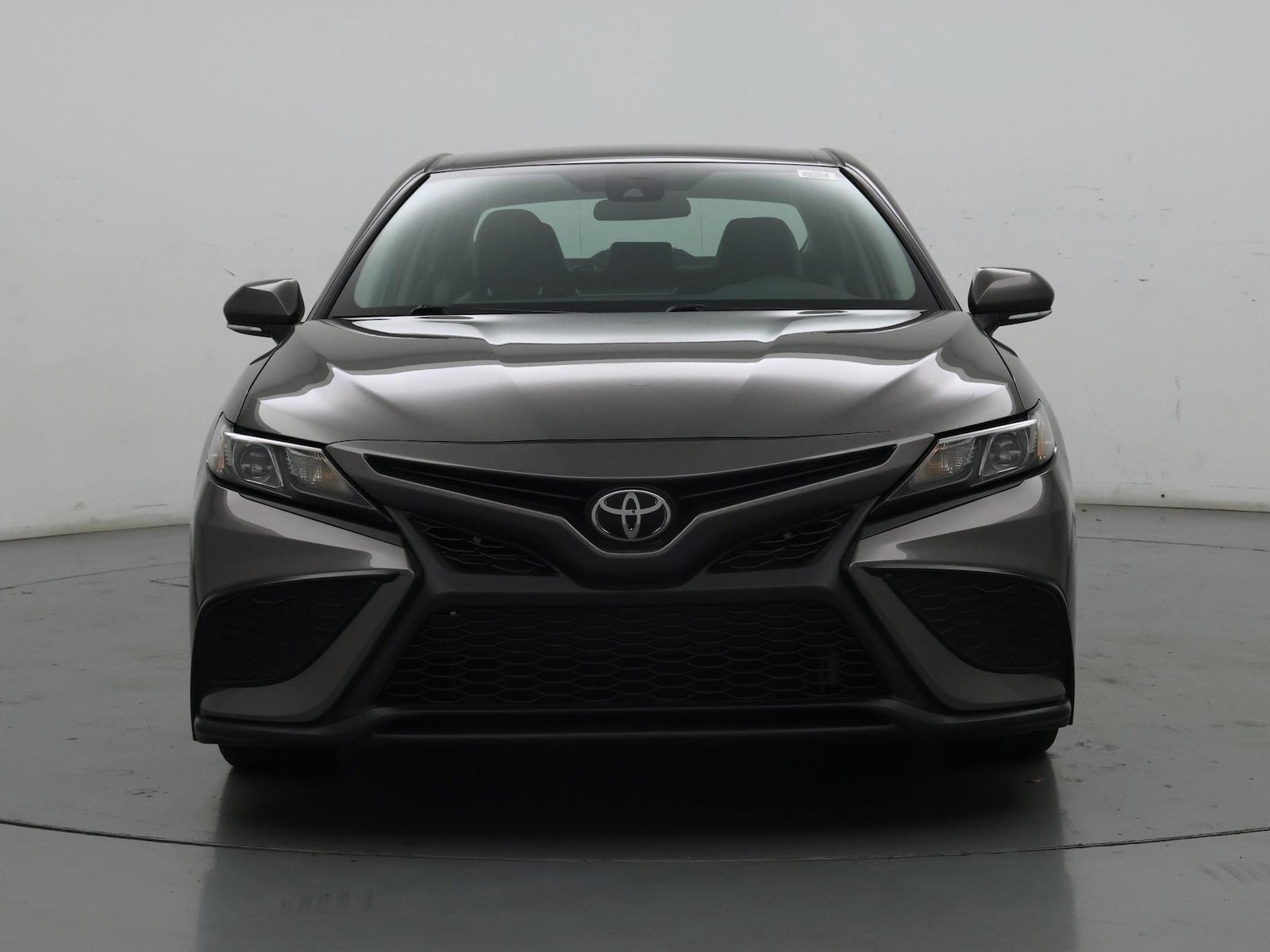 2024 Toyota Camry SE - Photo 6