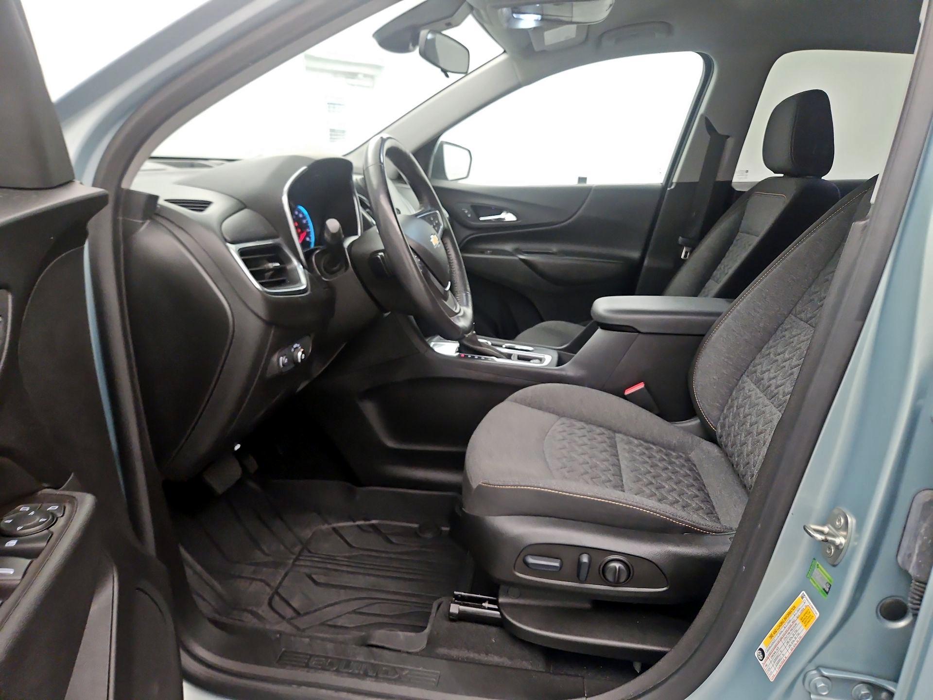 Thumbnail: 2022 Chevrolet Equinox - 11