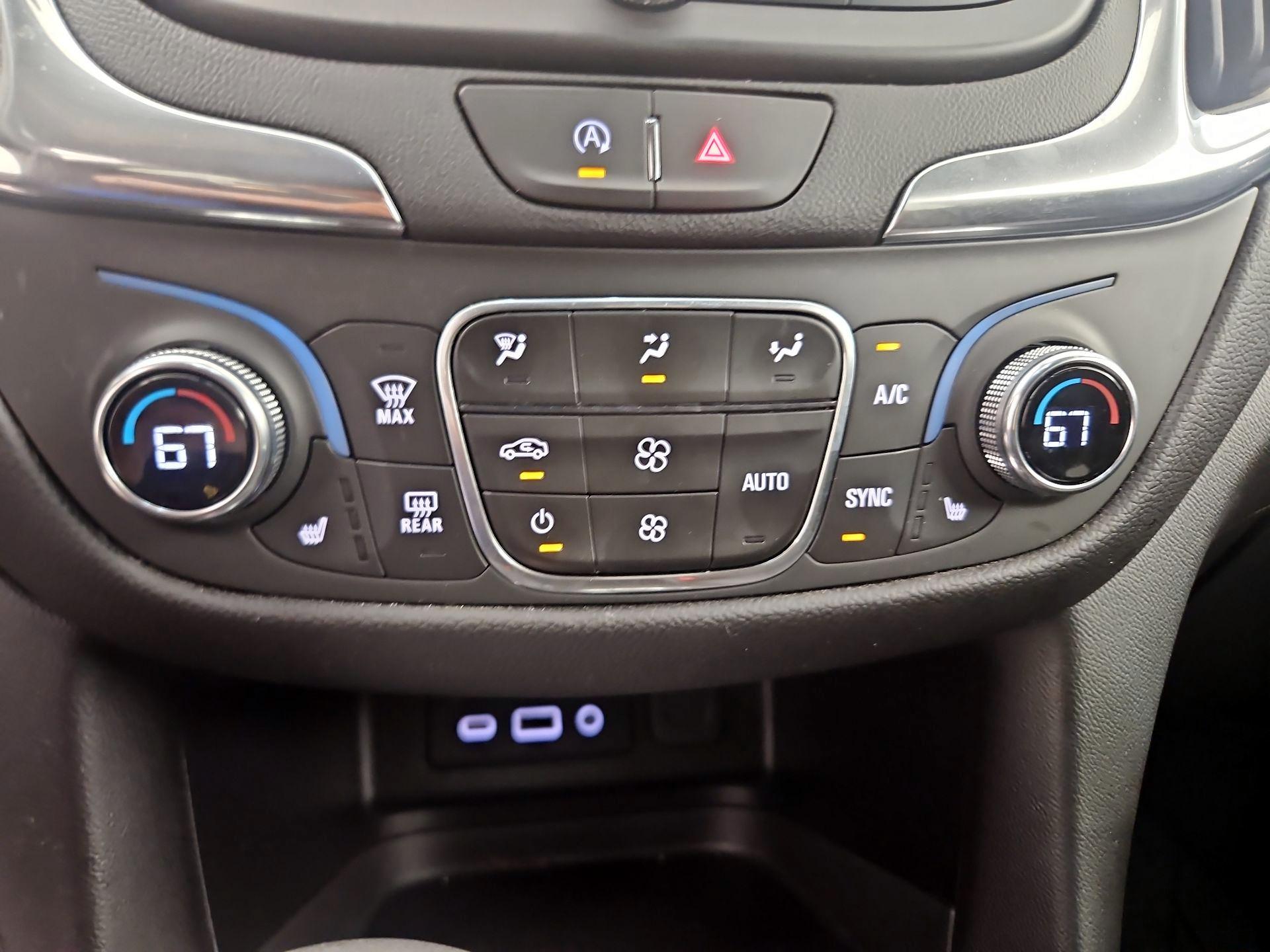 Thumbnail: 2022 Chevrolet Equinox - 16
