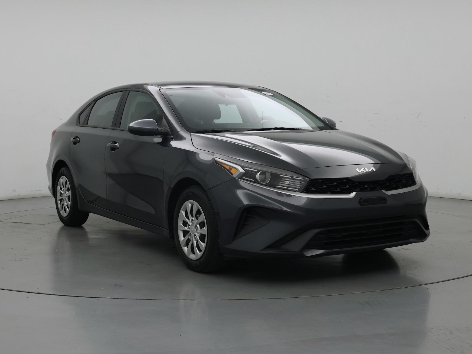2024 Kia Forte LX - Photo 2